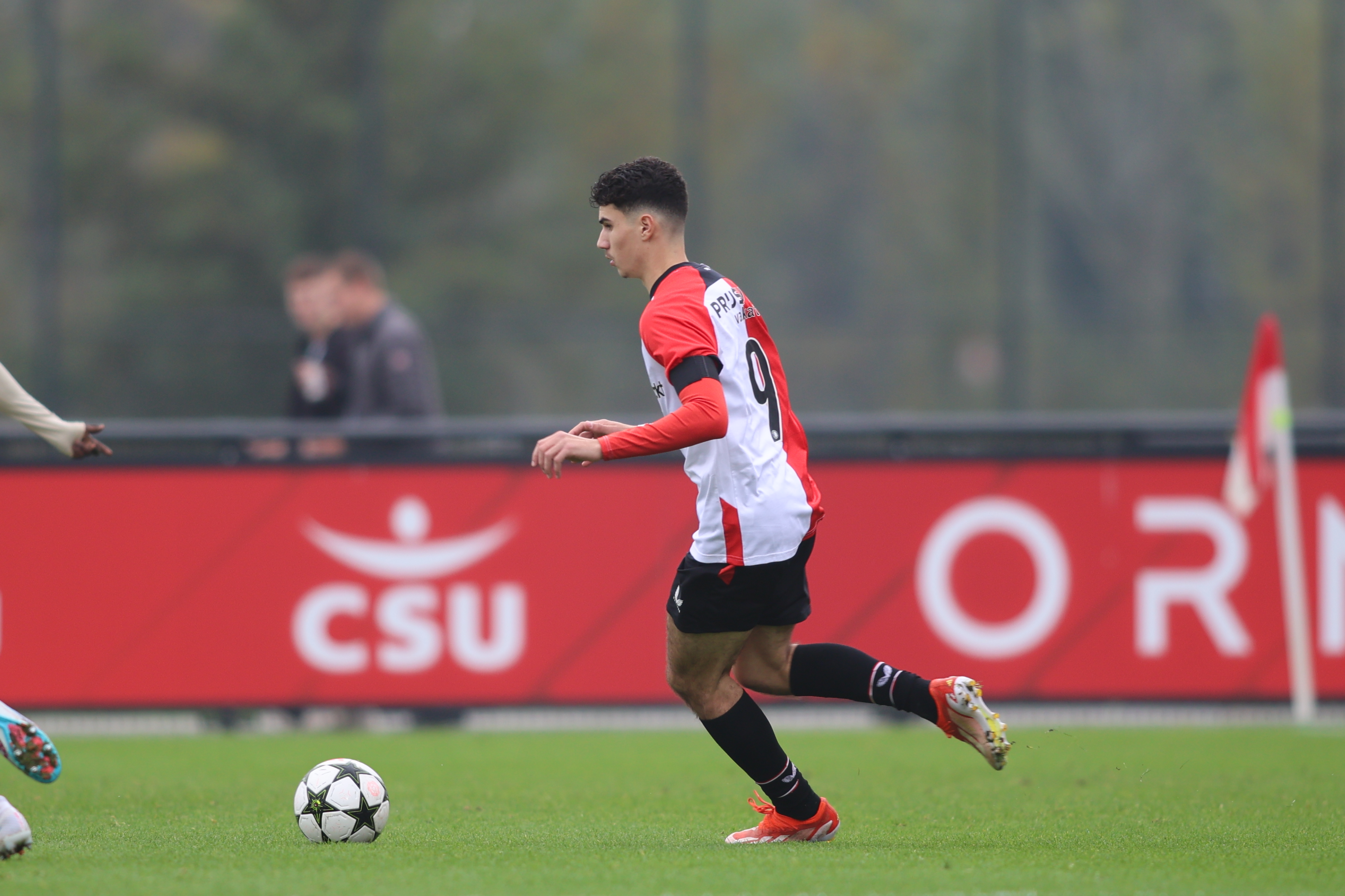feyenoord-o19-fc-salzburg-o19-2-2-jim-breeman-sports-photography-38