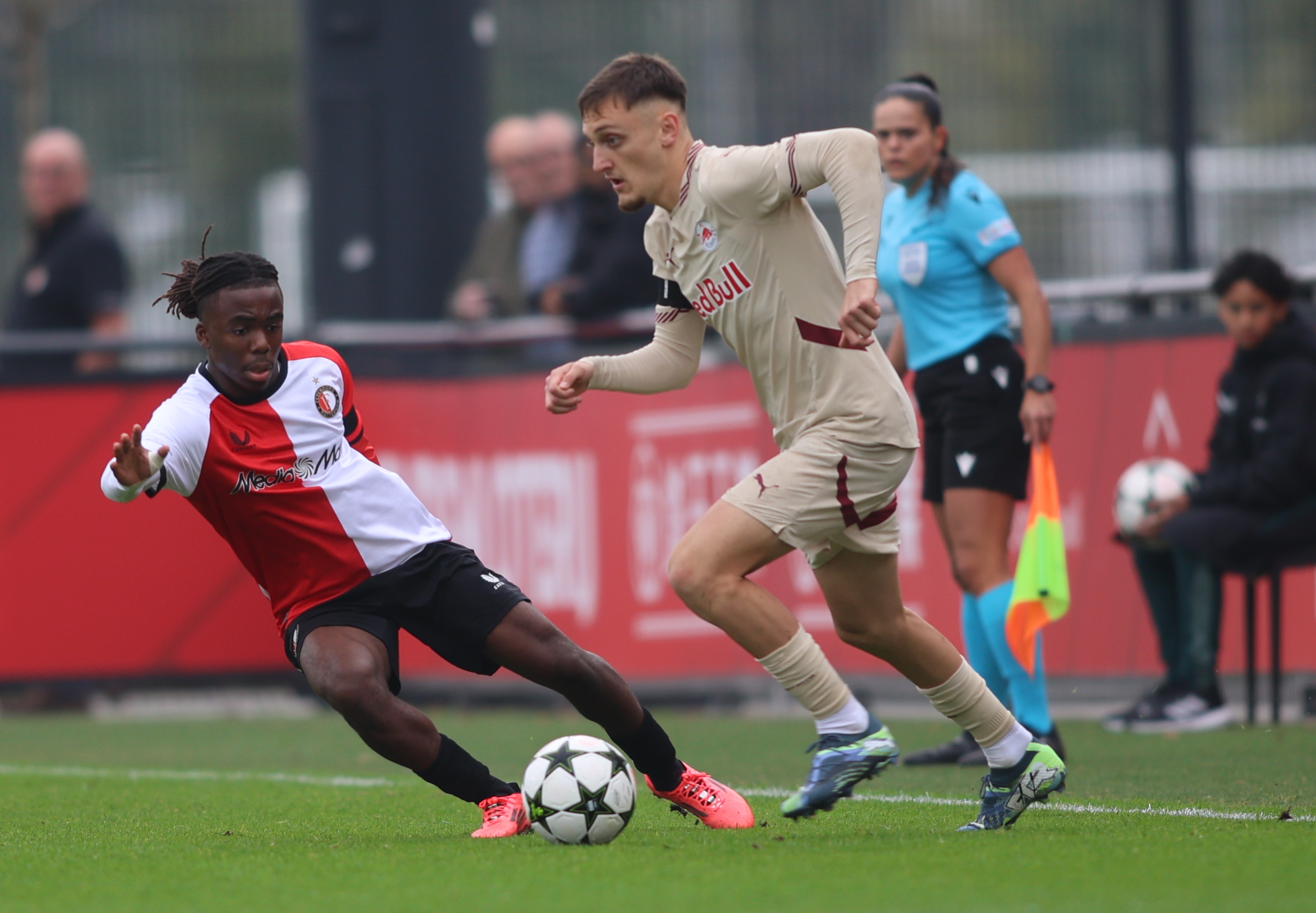 feyenoord-o19-fc-salzburg-o19-2-2-jim-breeman-sports-photography-42