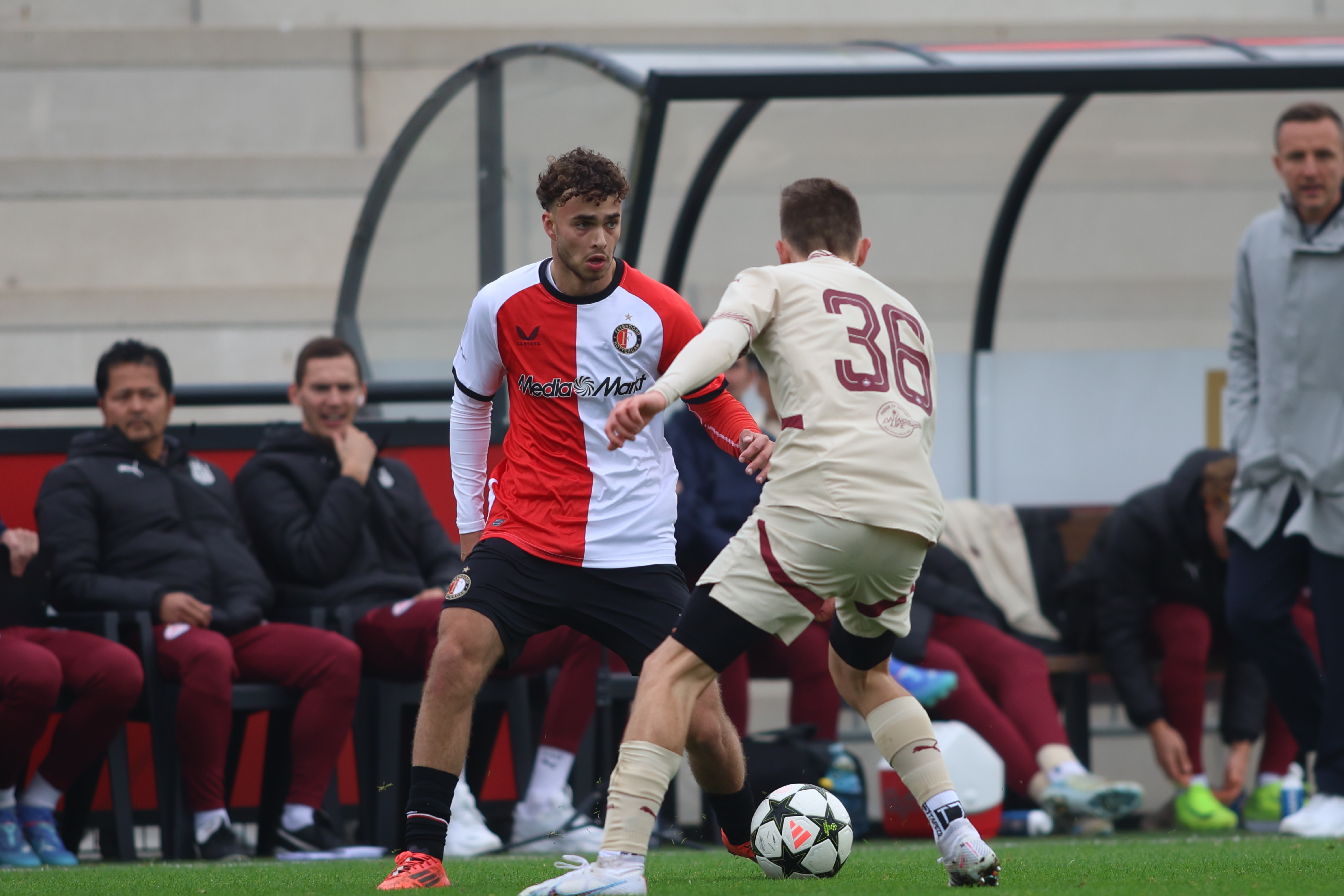 feyenoord-o19-fc-salzburg-o19-2-2-jim-breeman-sports-photography-54