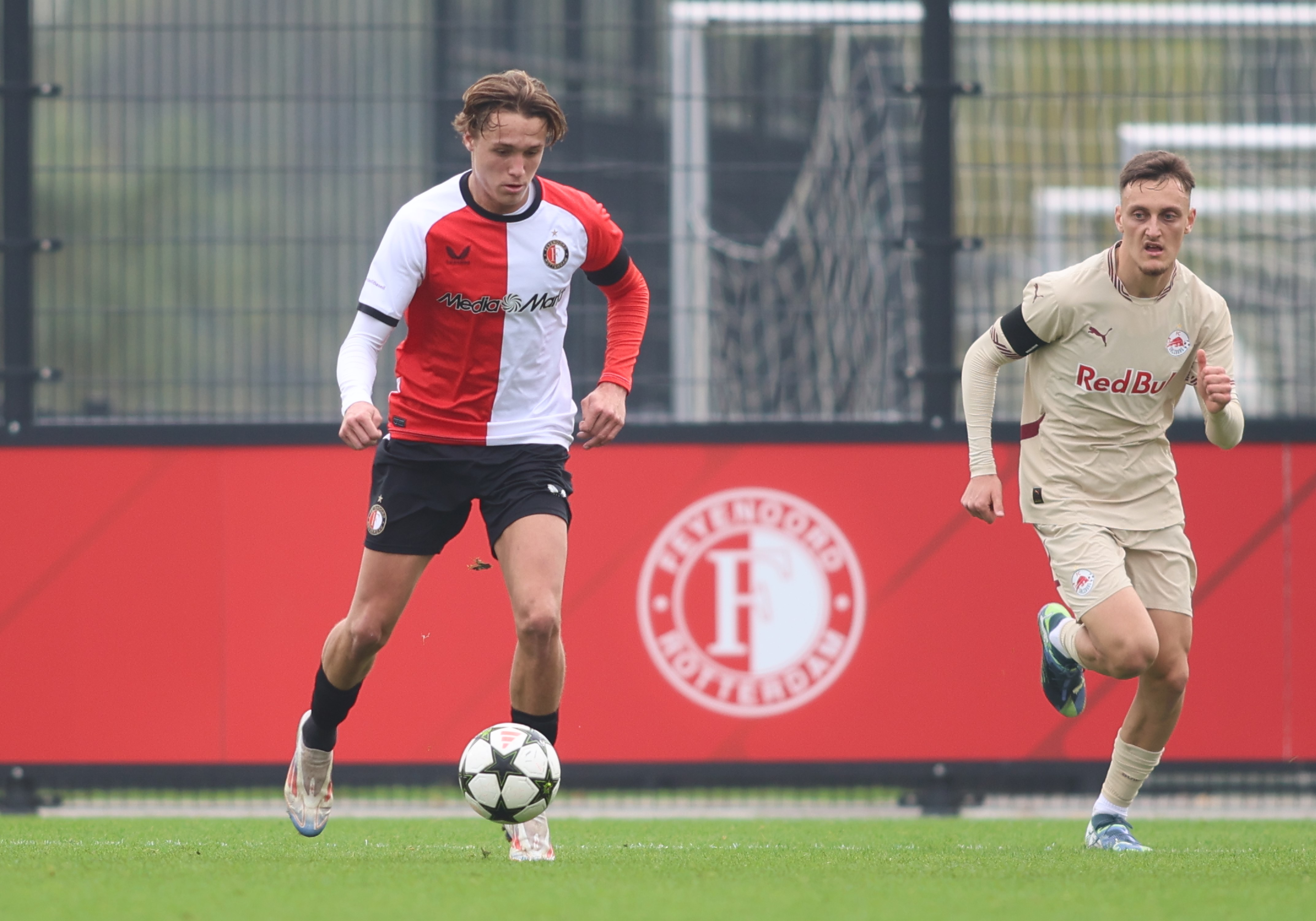 feyenoord-o19-fc-salzburg-o19-2-2-jim-breeman-sports-photography-63