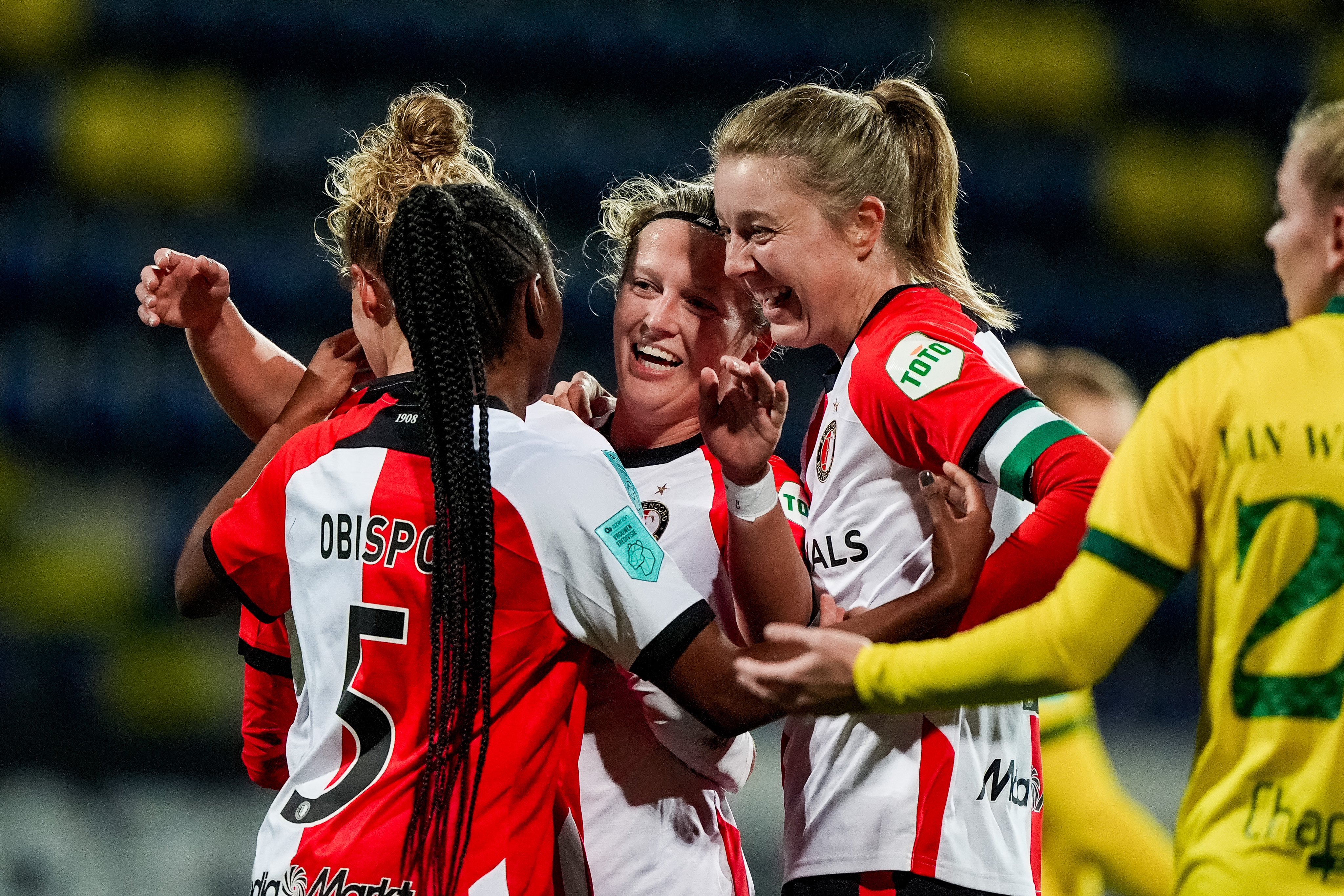 fey-fortuna-feyenoord-01
