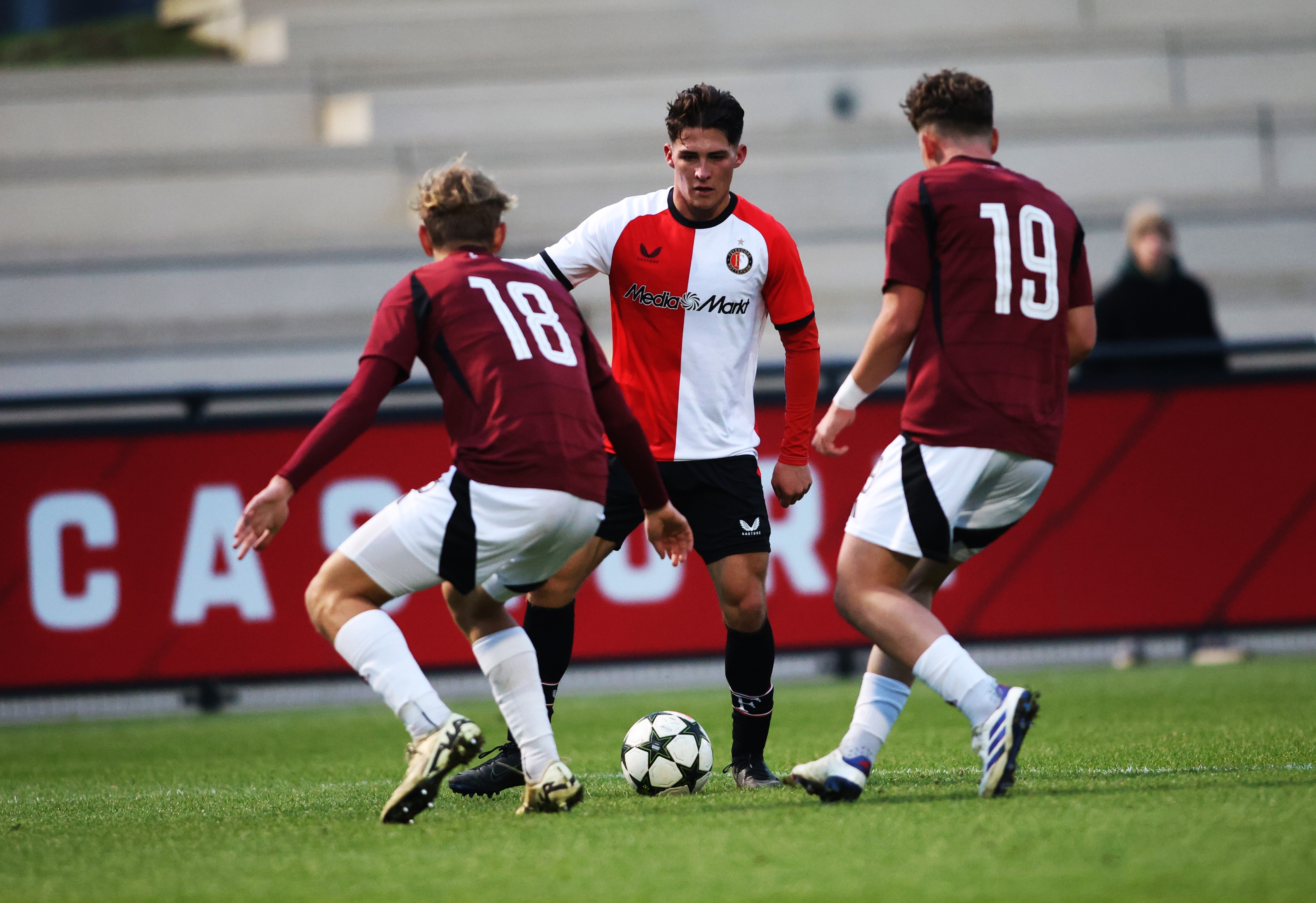 feyenoord-o19-sparta-praag-o19-3-0-jim-breeman-sports-photography-18