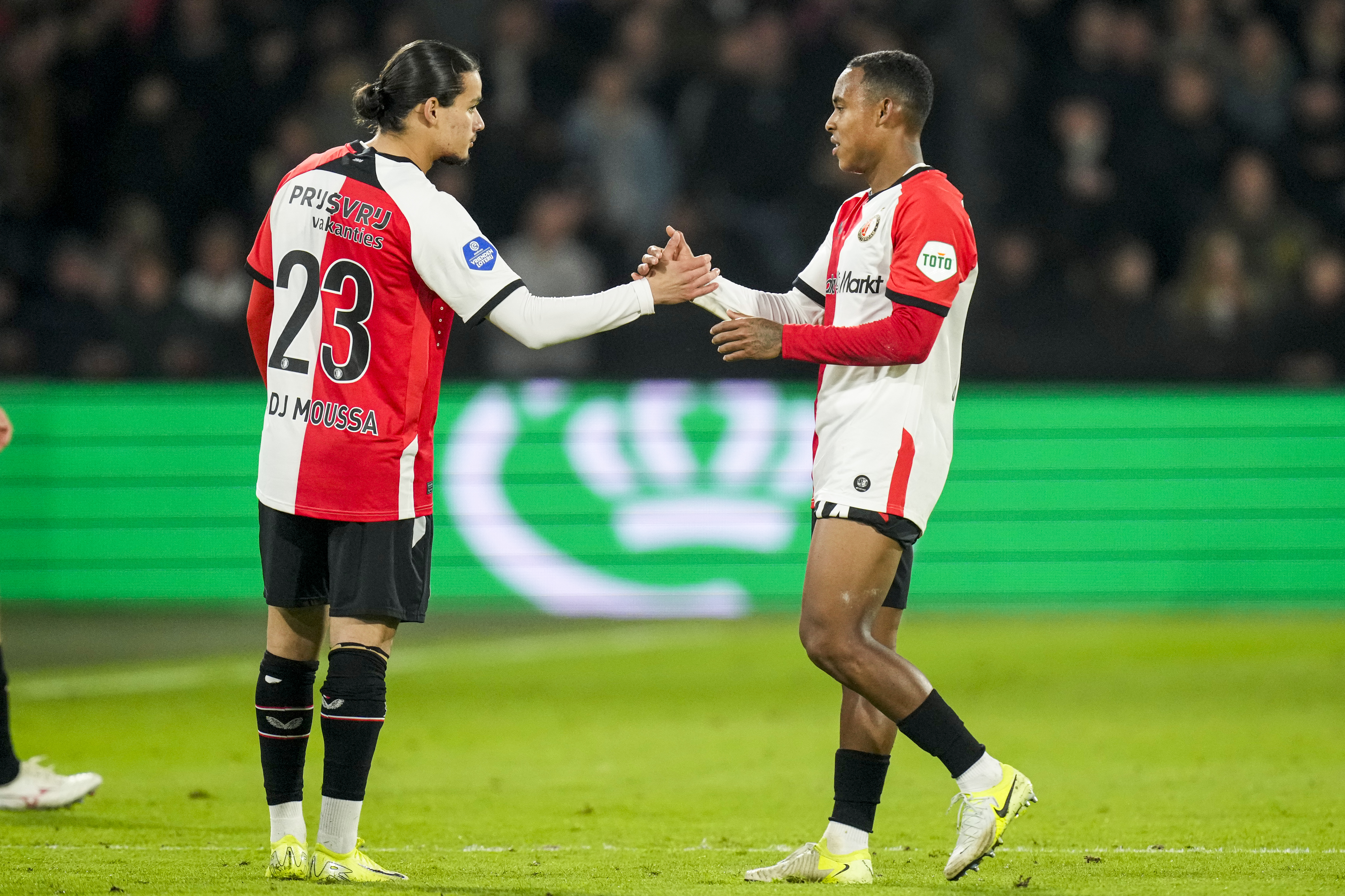 Cijfers • Buitenspelers schitteren tegen Sparta Praag