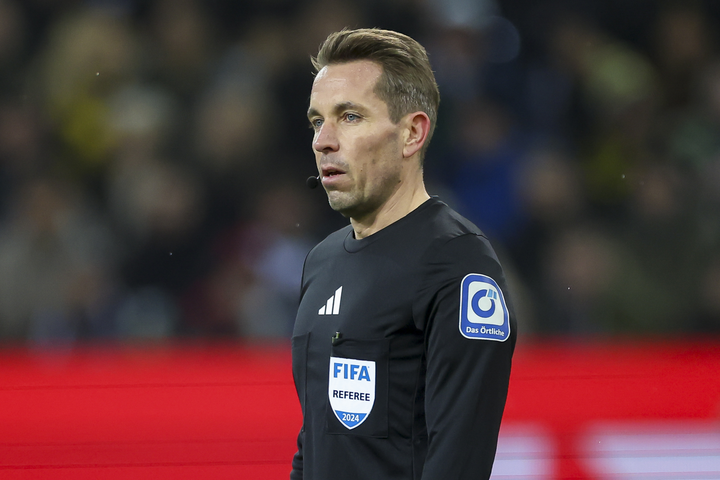 Duitser Tobias Stieler leidsman Feyenoord - Sparta Praag