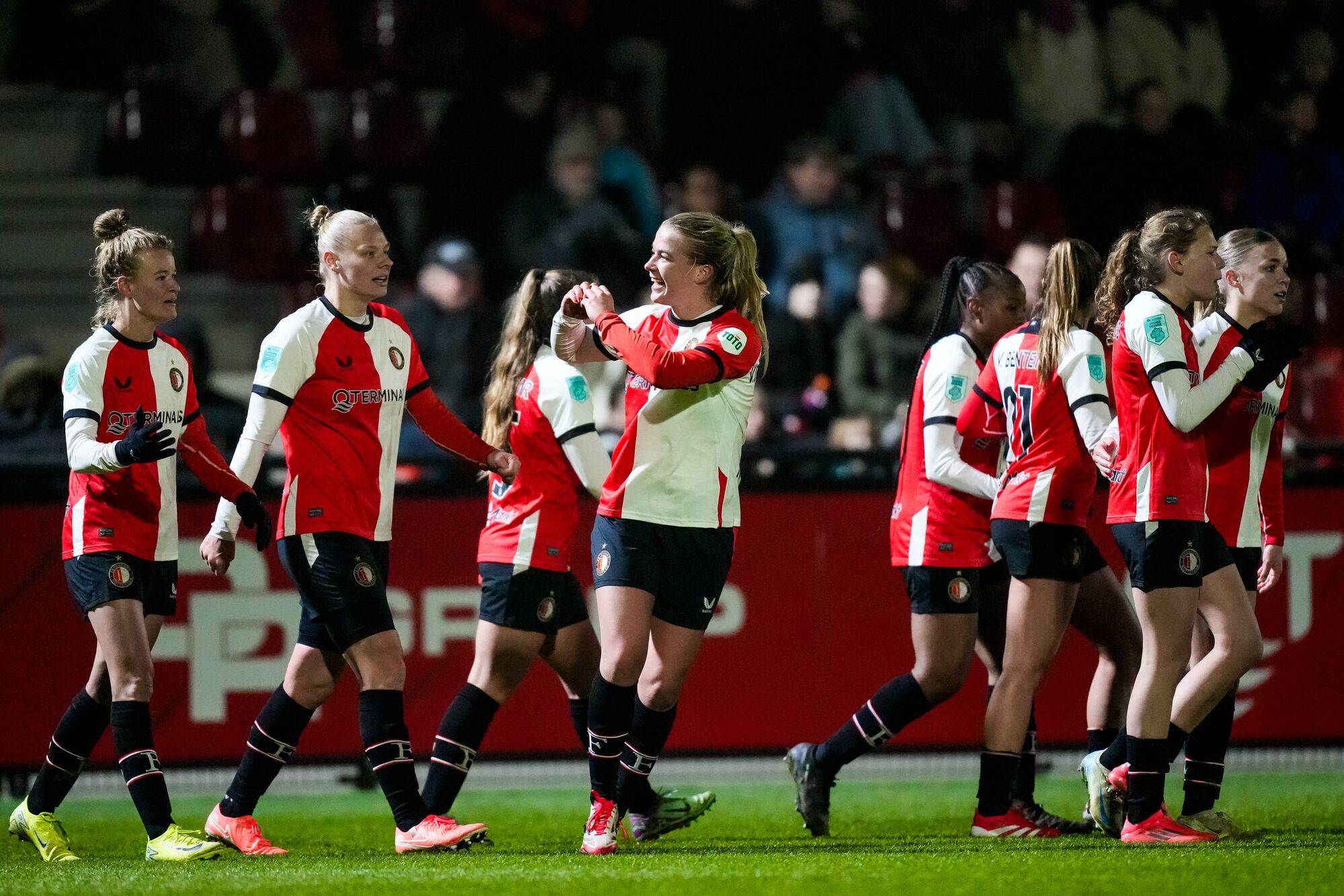 Van de Westeringh scoort eerste doelpunt voor Feyenoord