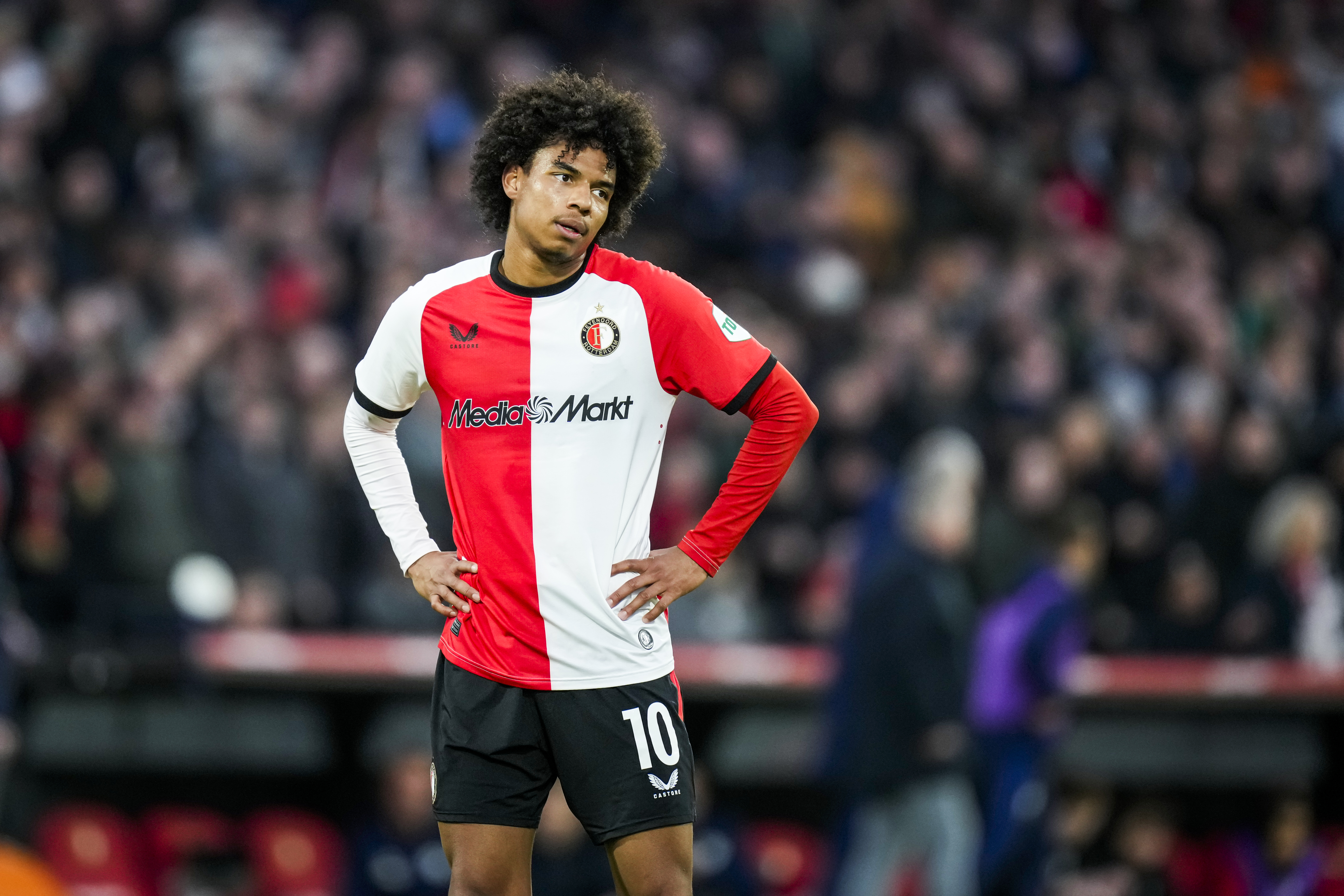 Vermoedelijke opstelling • Priske spaart Stengs vanwege slechte grasmat