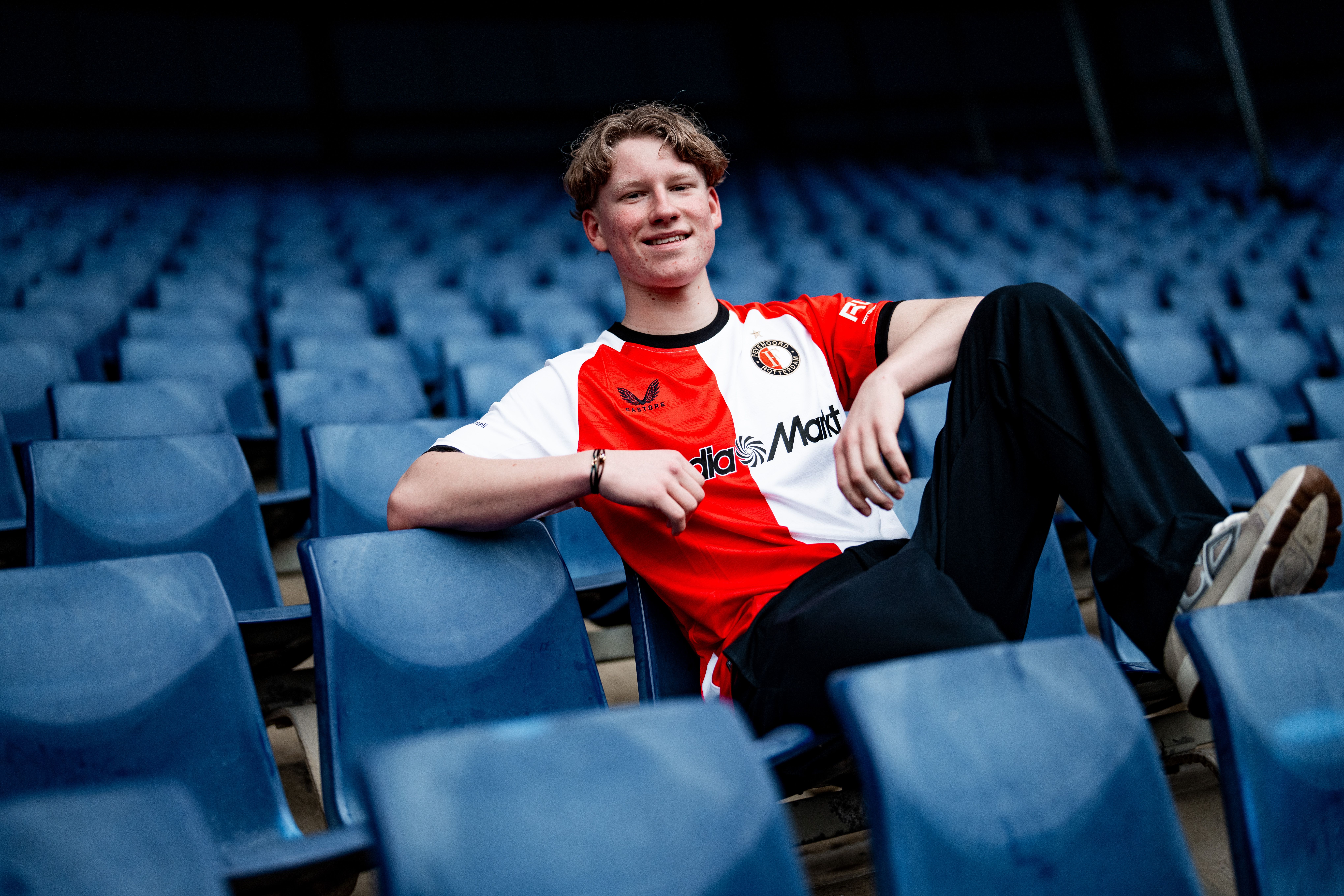 Feyenoord beloont Mik Akkermans met eerste profcontract
