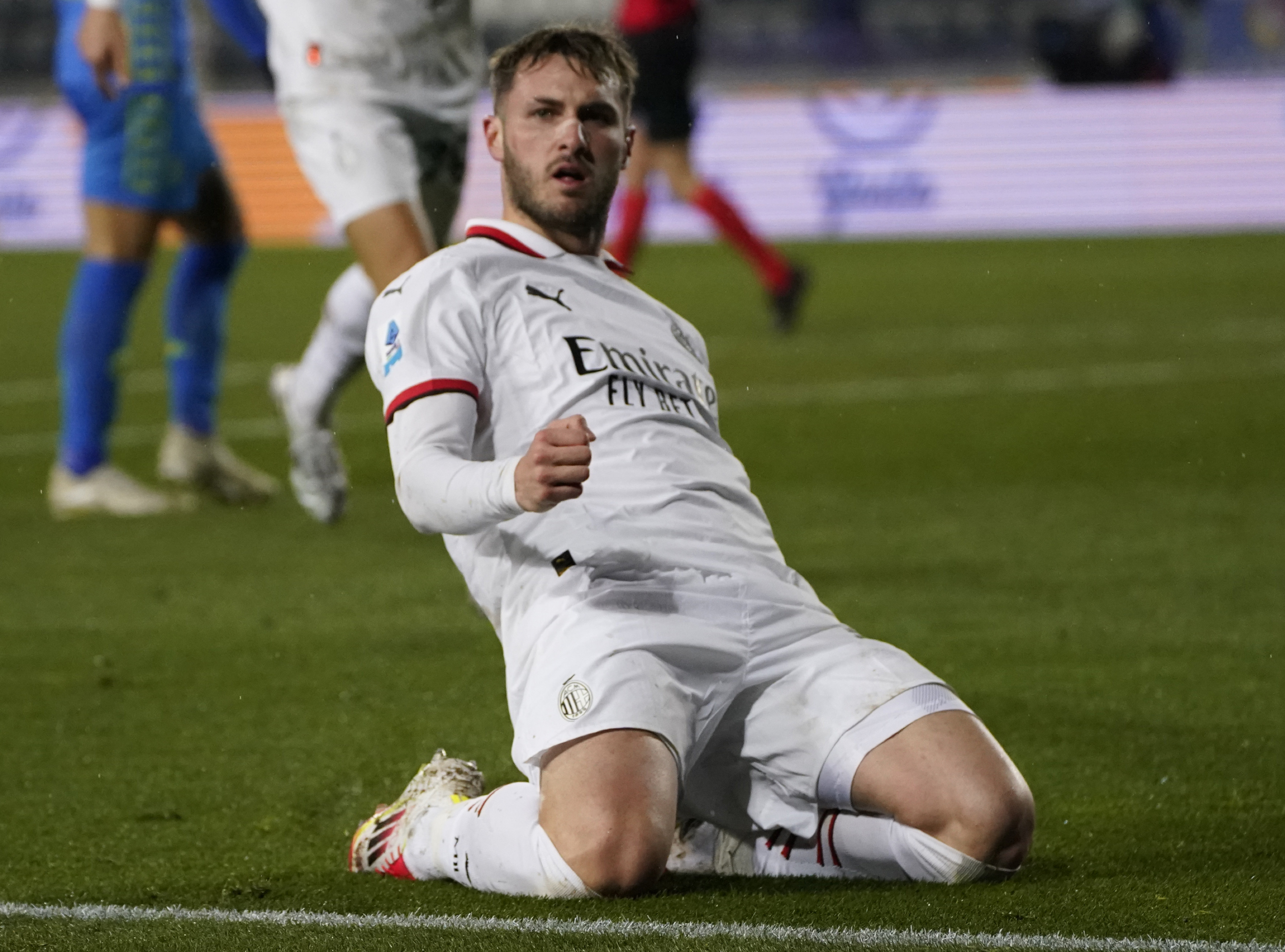 AC Milan wint in aanloop naar CL-duel tegen Feyenoord; Gimenez maakt zijn eerste doelpunt