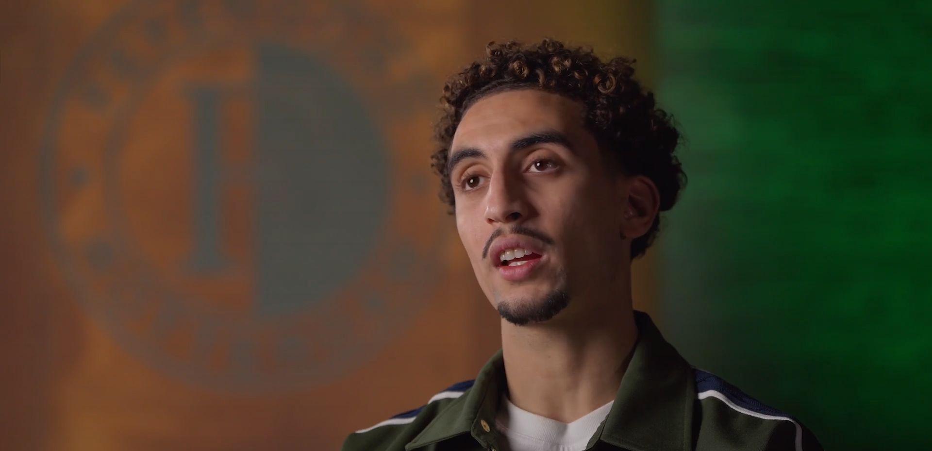 Targhalline stelt zich voor: "Ik hou ervan om passes te geven en ballen te veroveren"