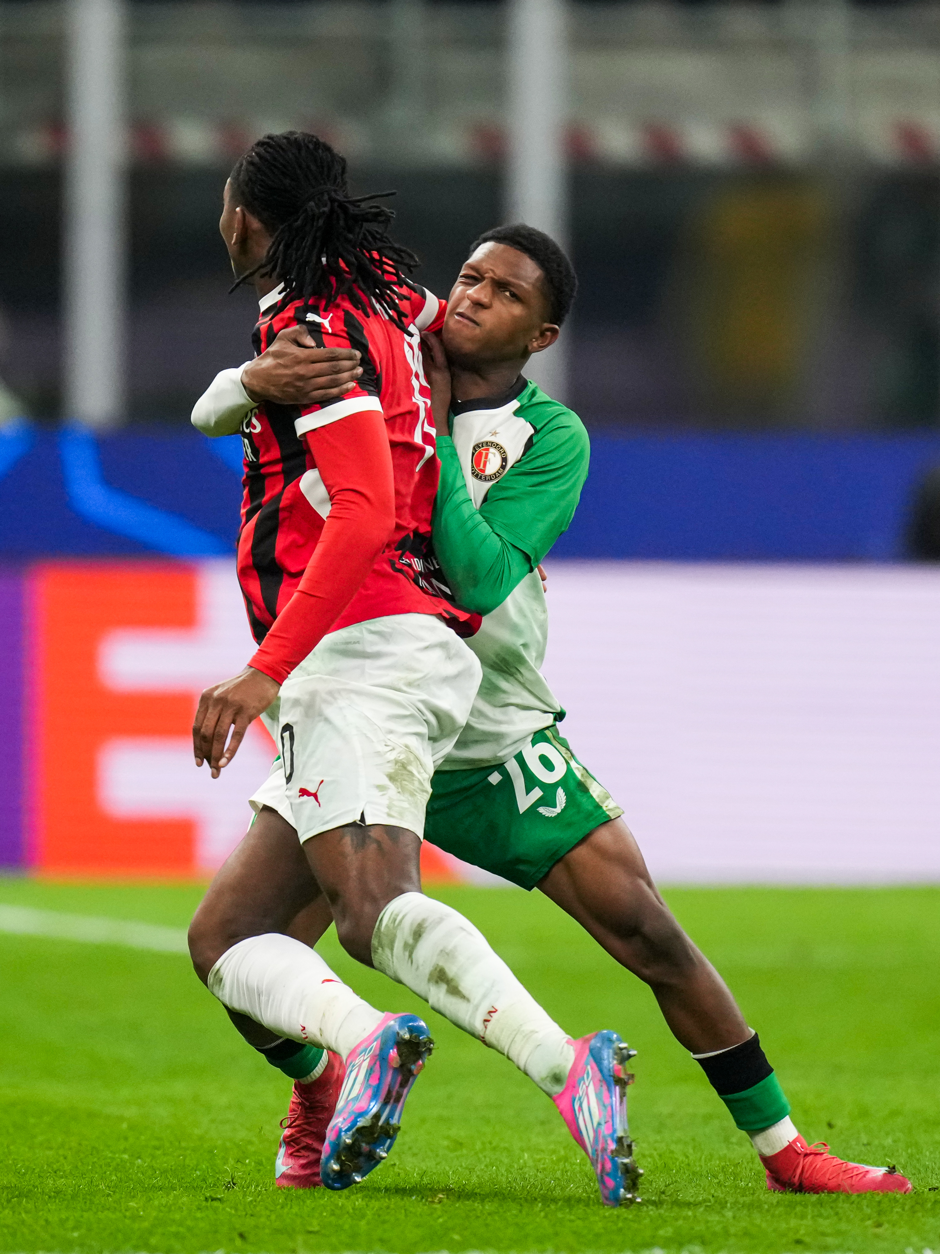 'Feyenoord niet akkoord met rode kaart Read; club gaat in beroep'