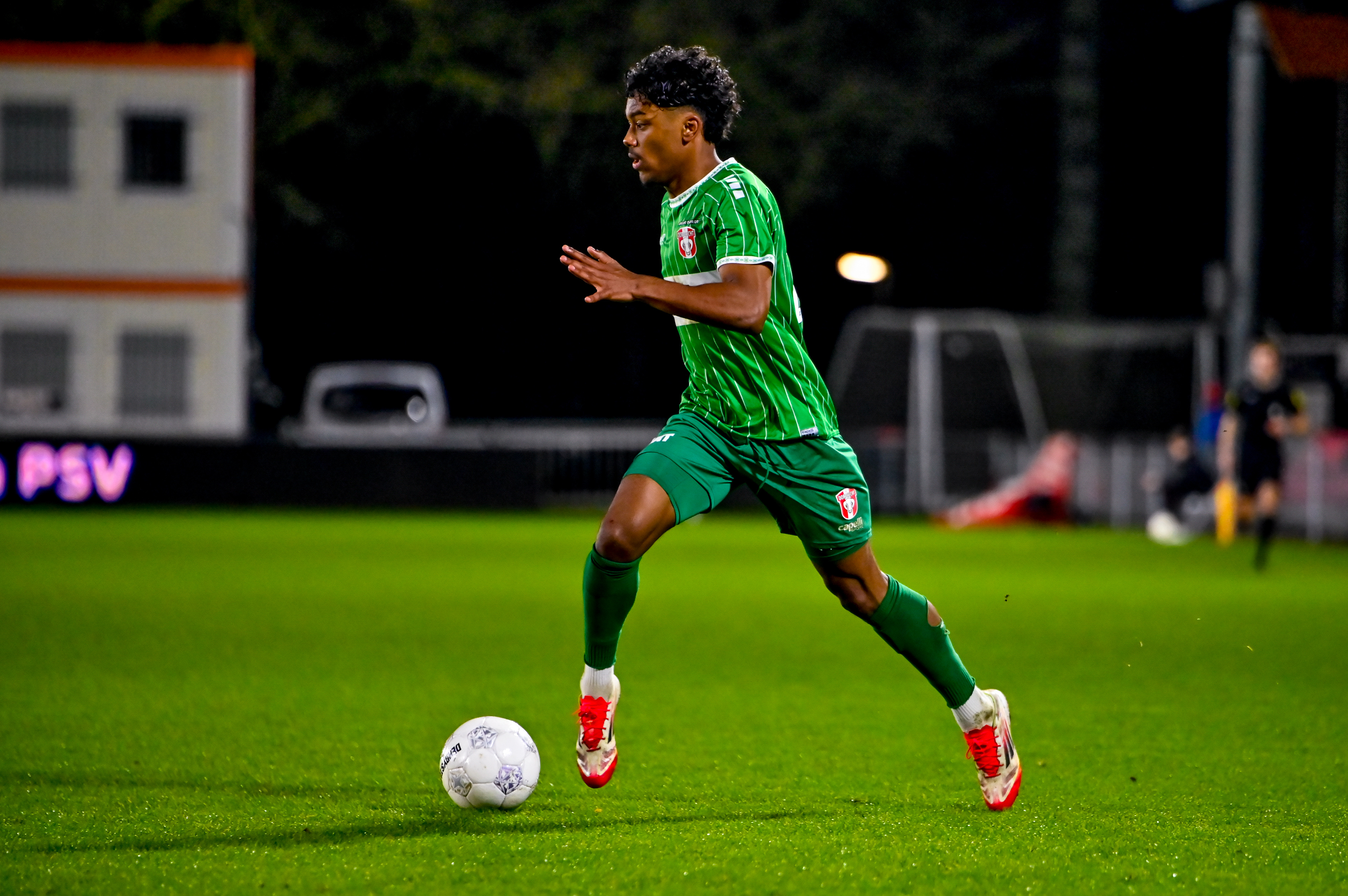 Jaden Slory uitgeroepen tot beste talent van de Eerste Divisie