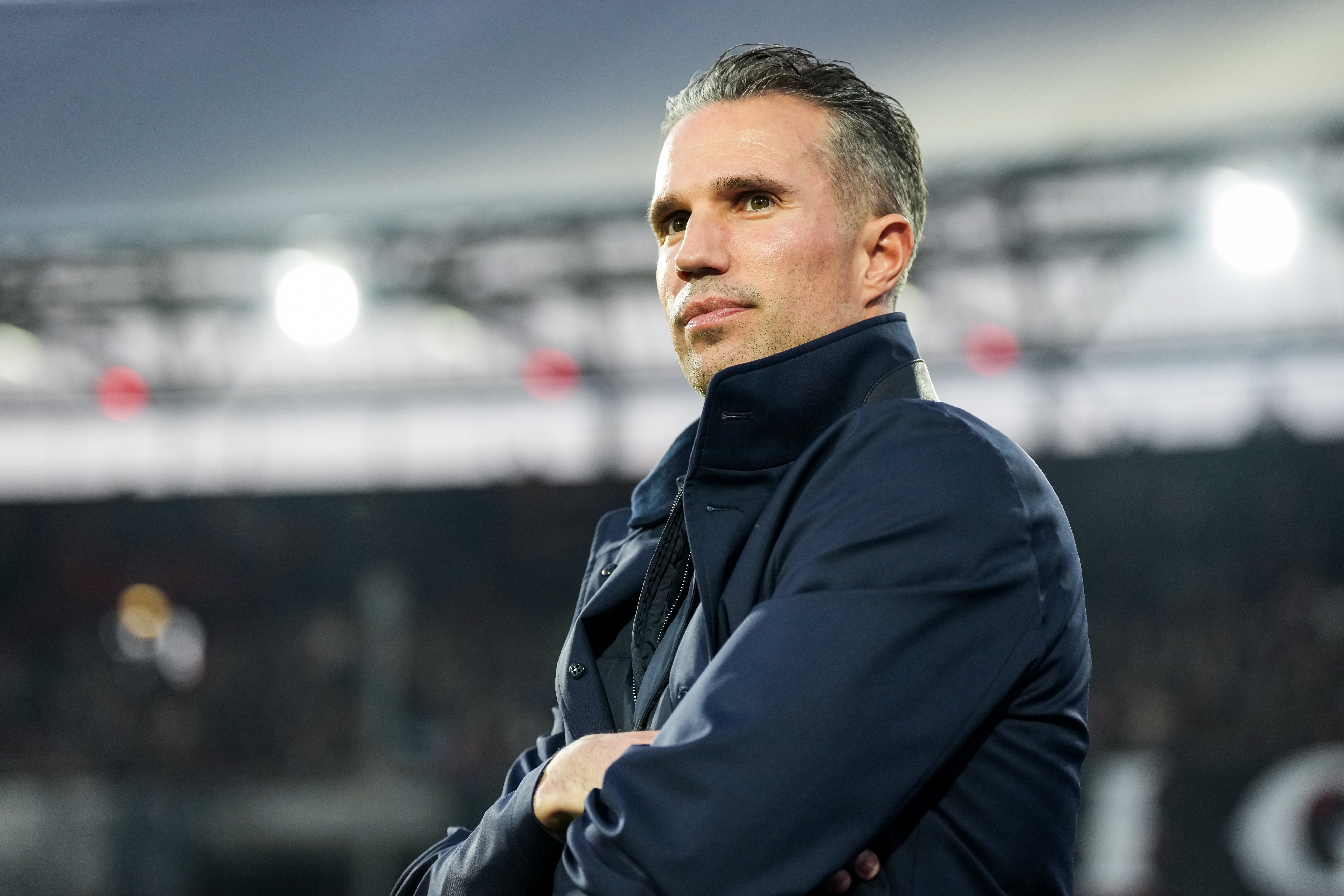Van Persie erkent belang van duel tegen Twente: "Een hele belangrijke driepunter"