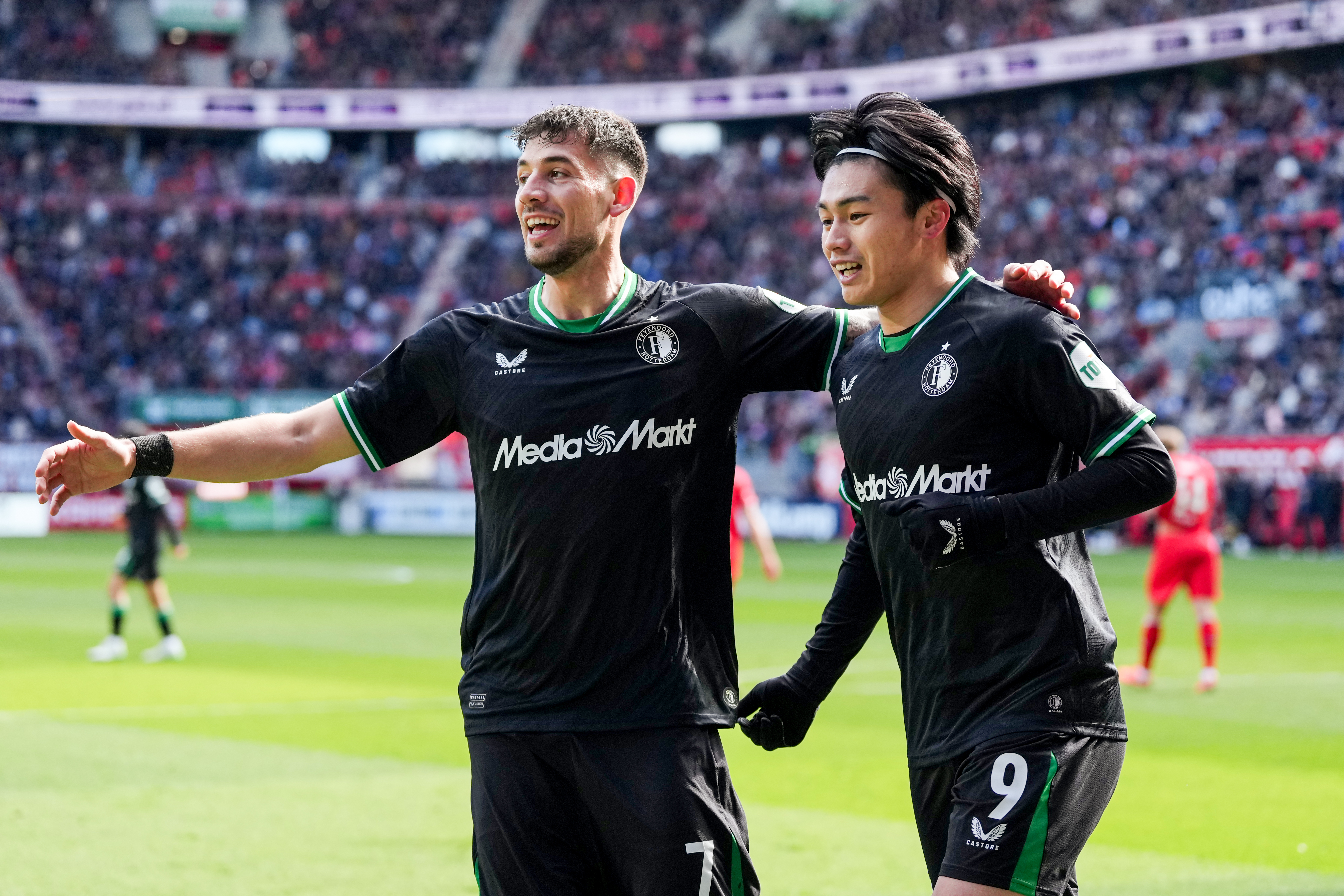 Liveblog • Feyenoord wint ruim in Enschede • 2-6 [FT]