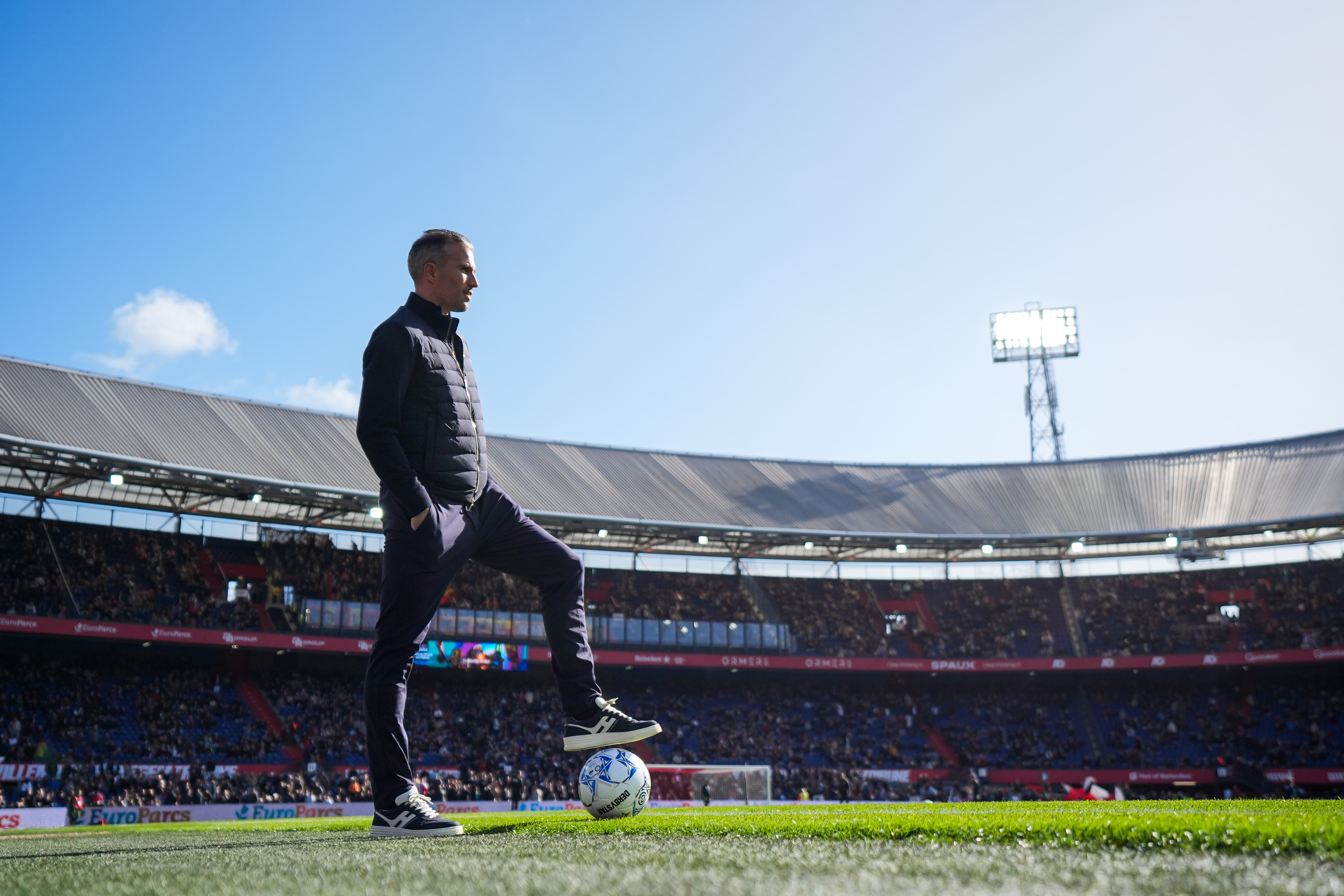 Matchday • Feyenoord ontvangt PSV voor topwedstrijd in de Kuip