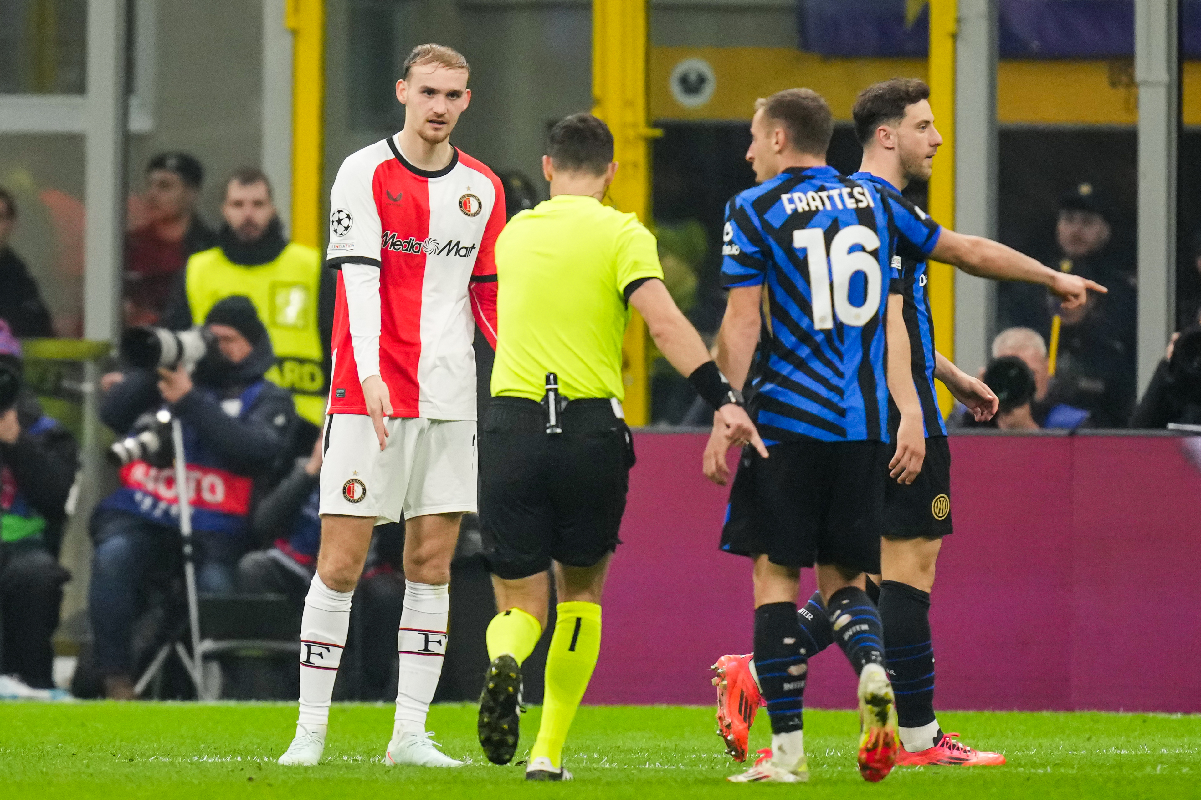 Liveblog • Feyenoord verliest in San Siro • 2-1 [FT]