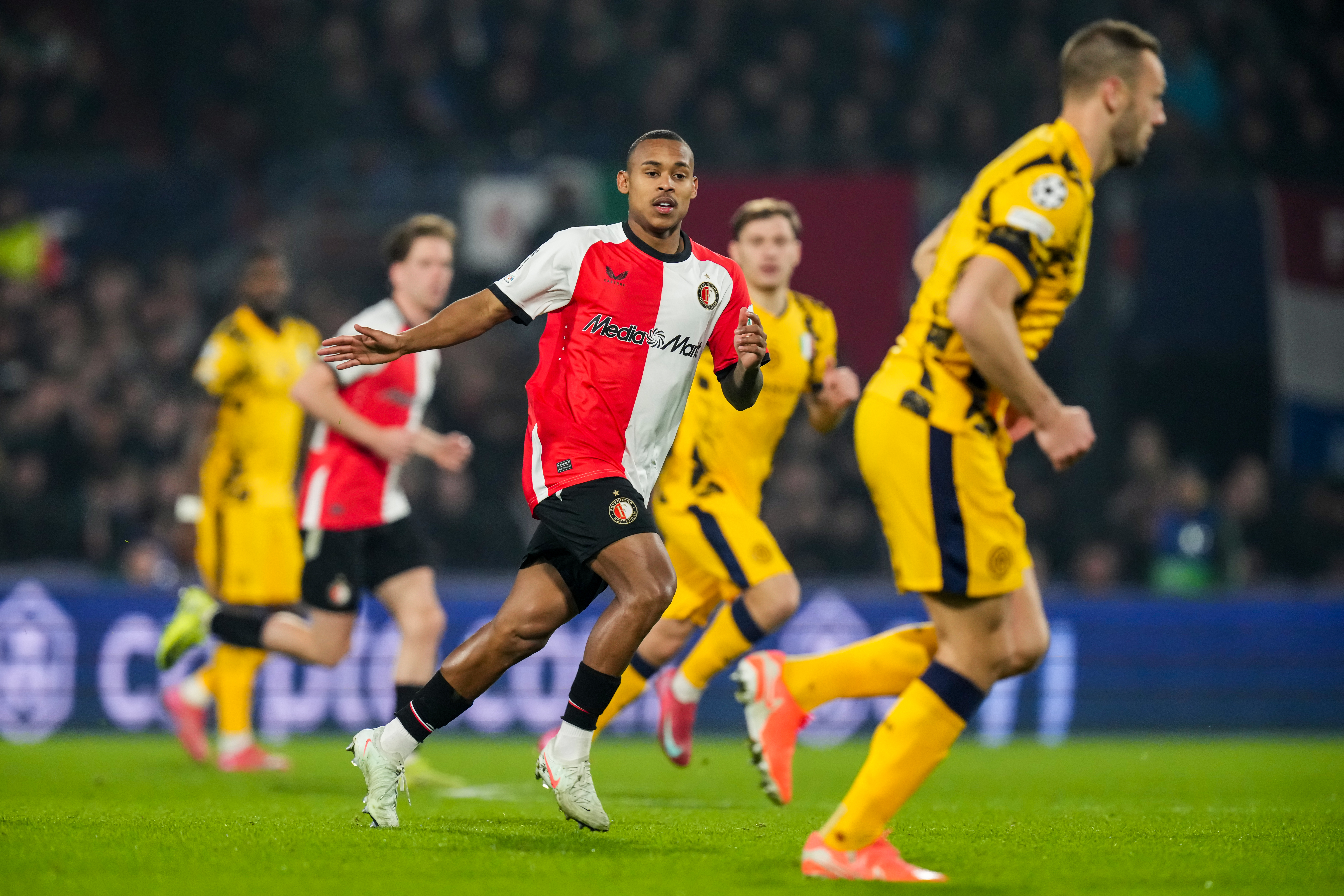 Van Hanegem: "Nu moet Paixão weer op zijn vertrouwde plek worden gezet"