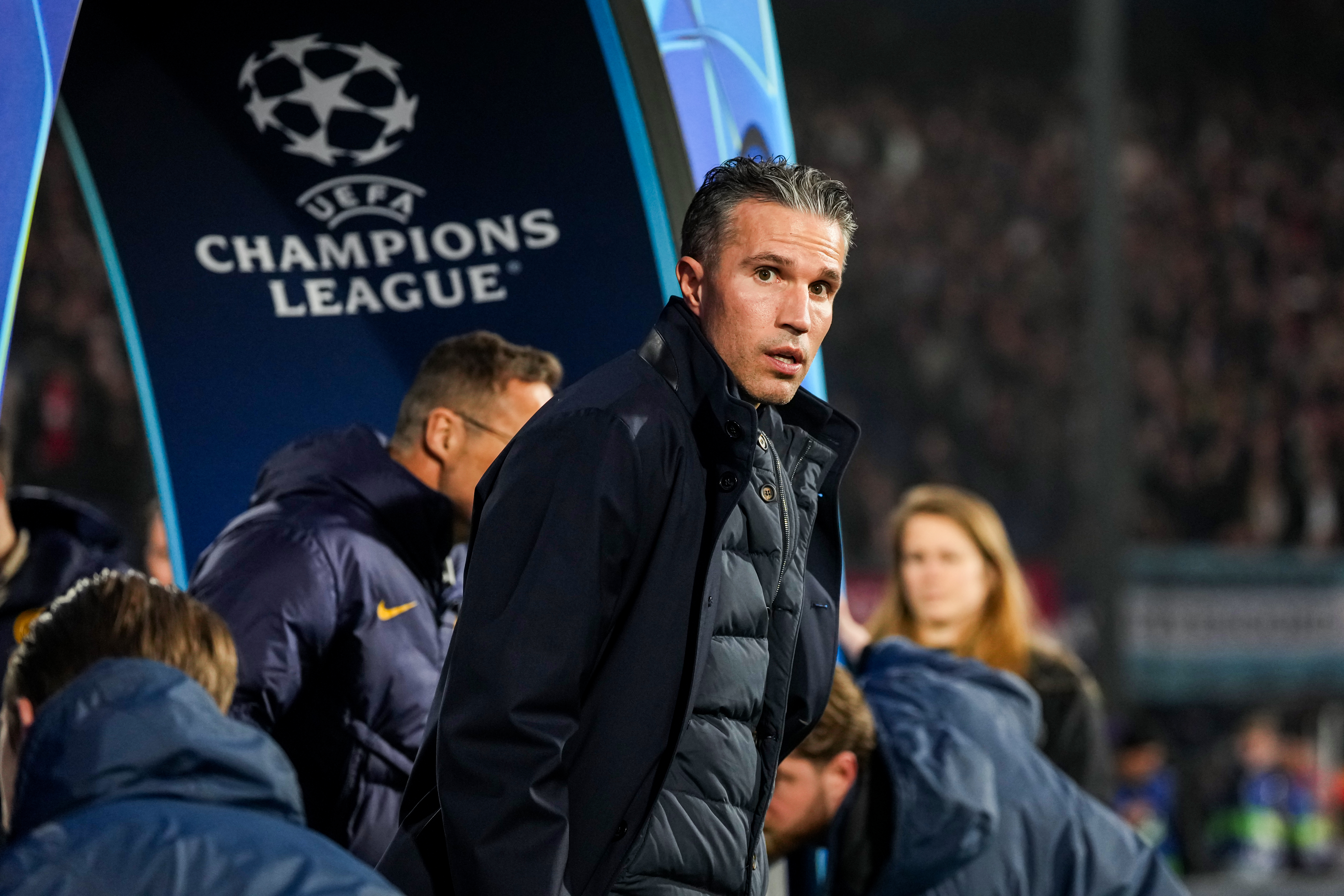 Vermoedelijke opstellingen • Hoe puzzelt Van Persie deze keer?