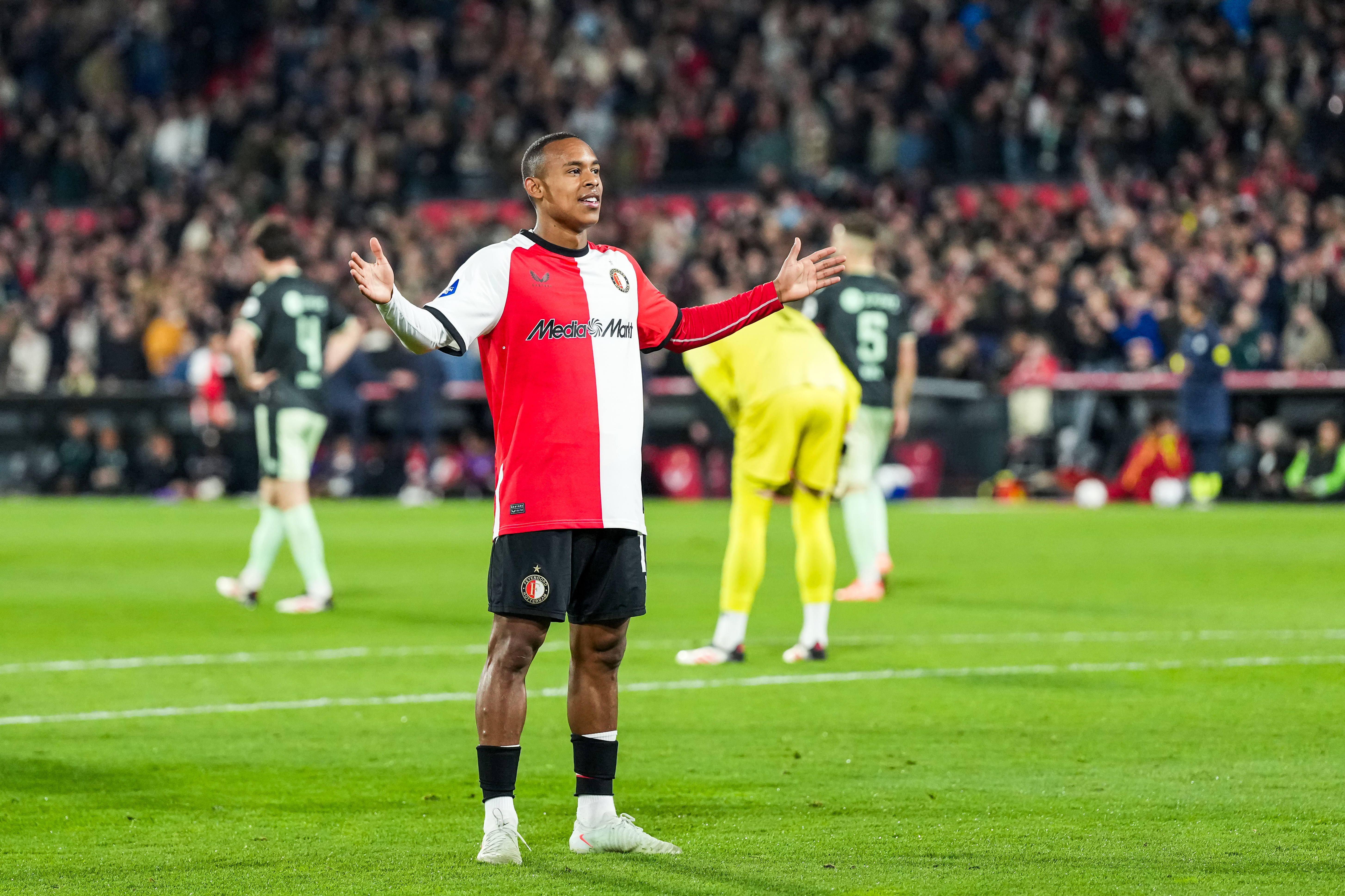 Van Persie blij met Paixão: "Samenwerken met Igor is echt een feestje"