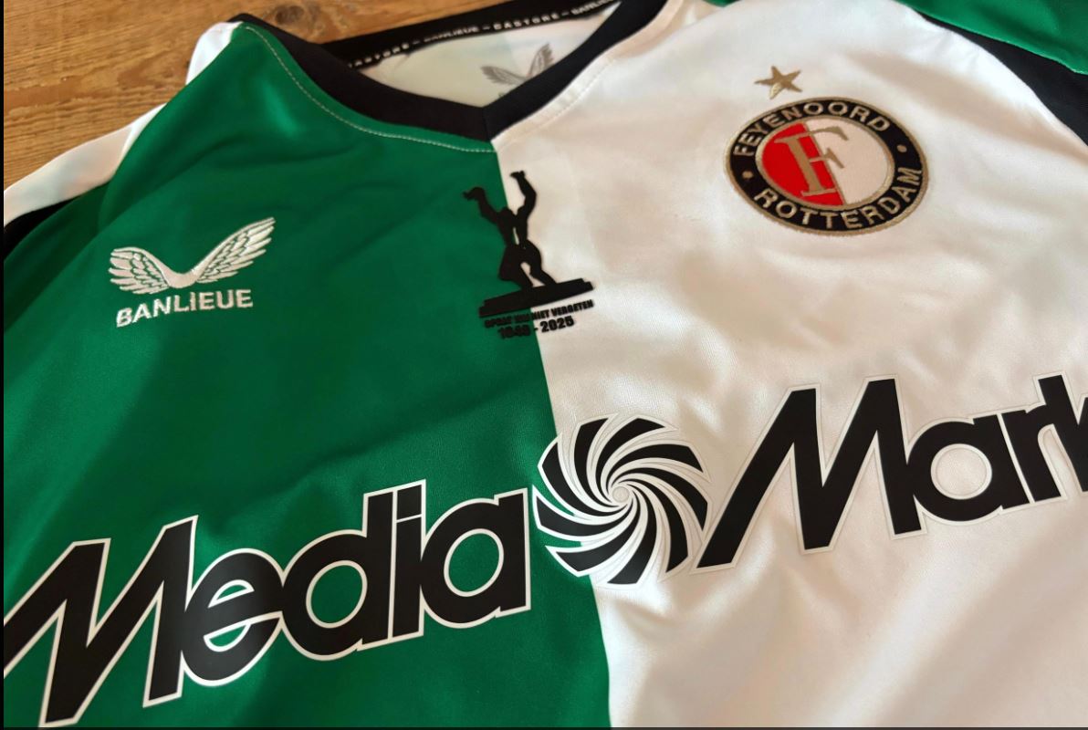 Feyenoord herdenkt bombardement op Rotterdam in thuiswedstrijd tegen RKC Waalwijk