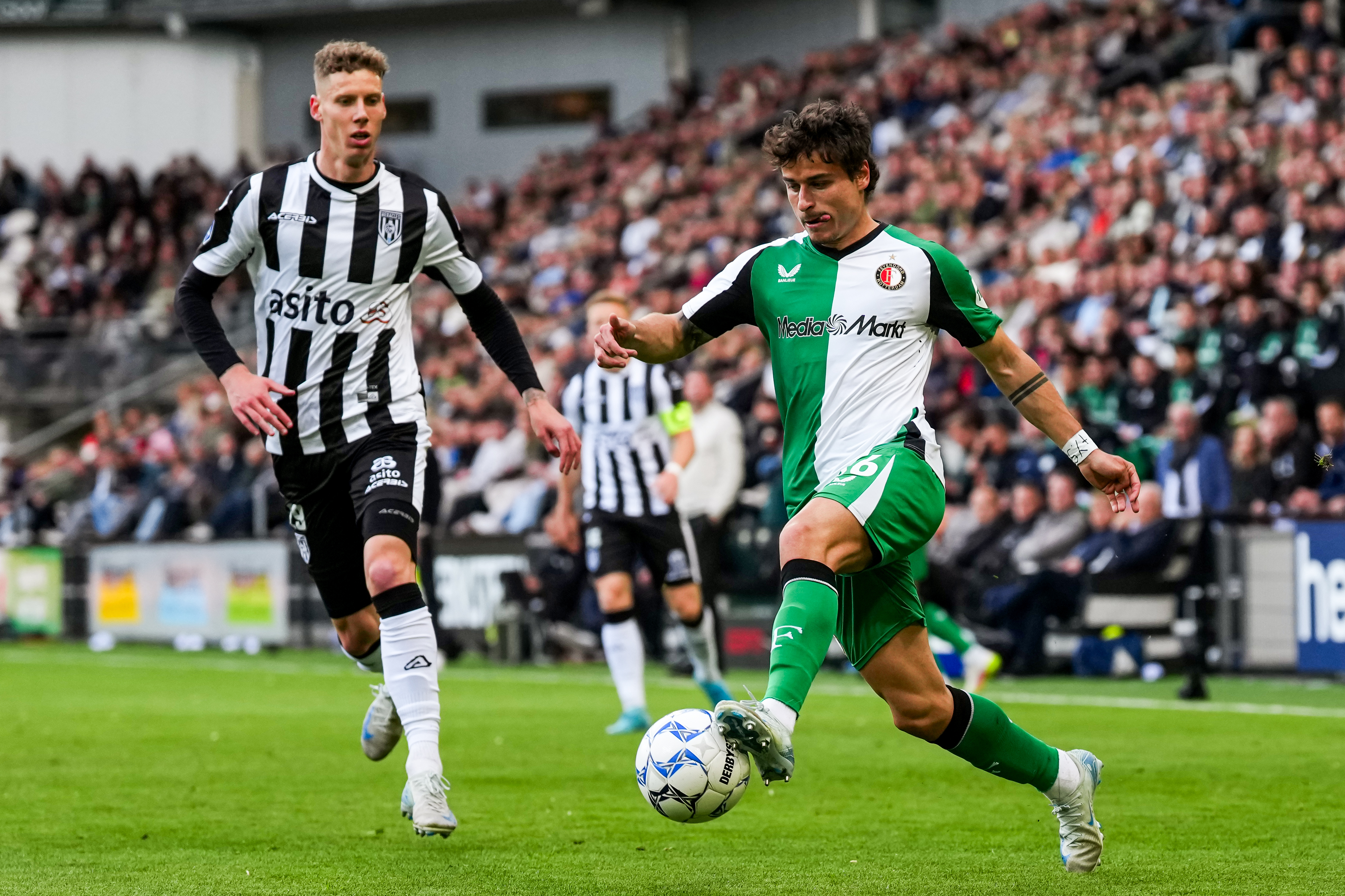 Bueno mogelijk langer bij Feyenoord: "Kijken ernaar om zijn periode bij ons te verlengen"