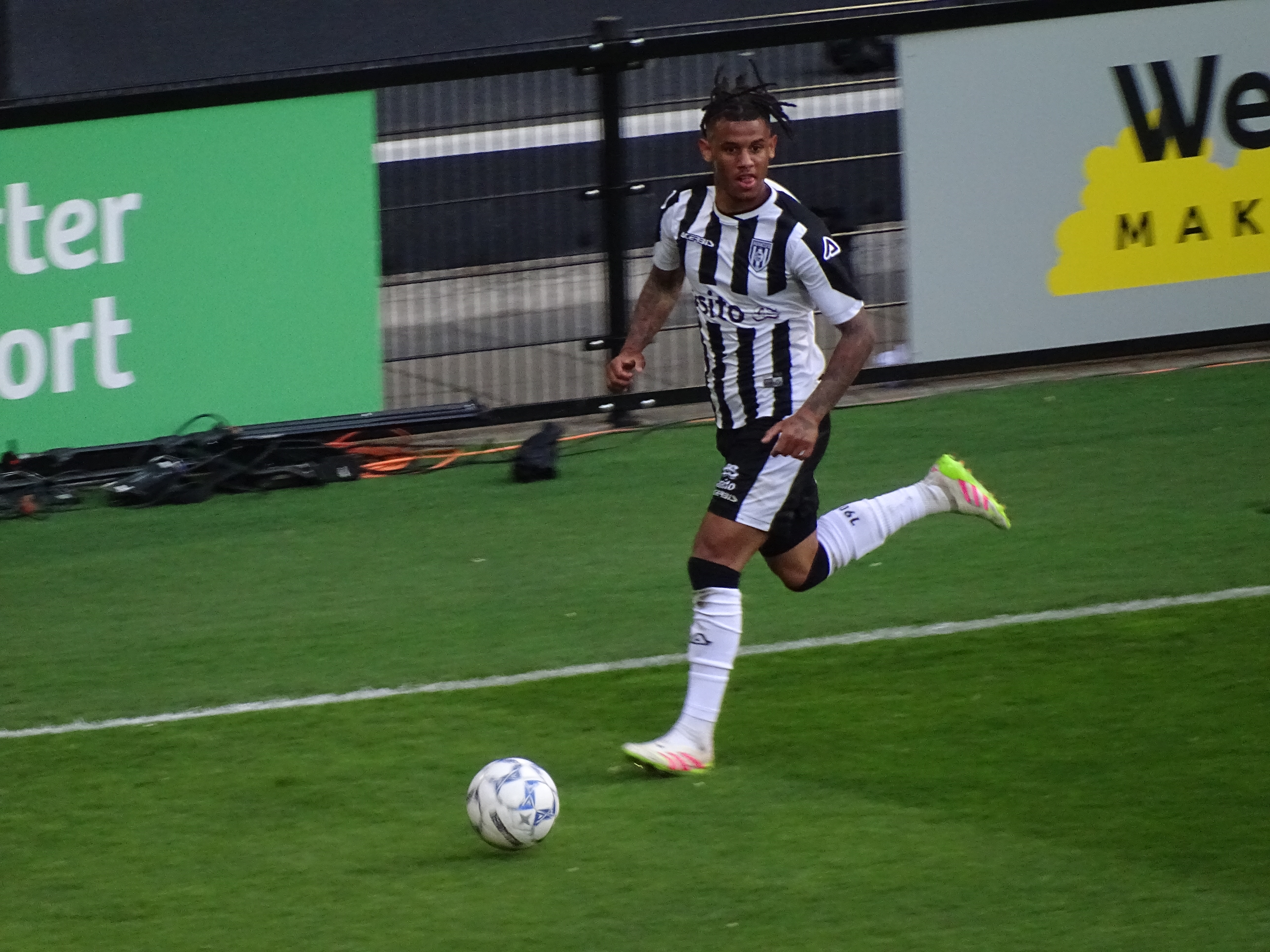 heracles-almelo-feyenoord-1-4-jim-breeman-sports-photography-41