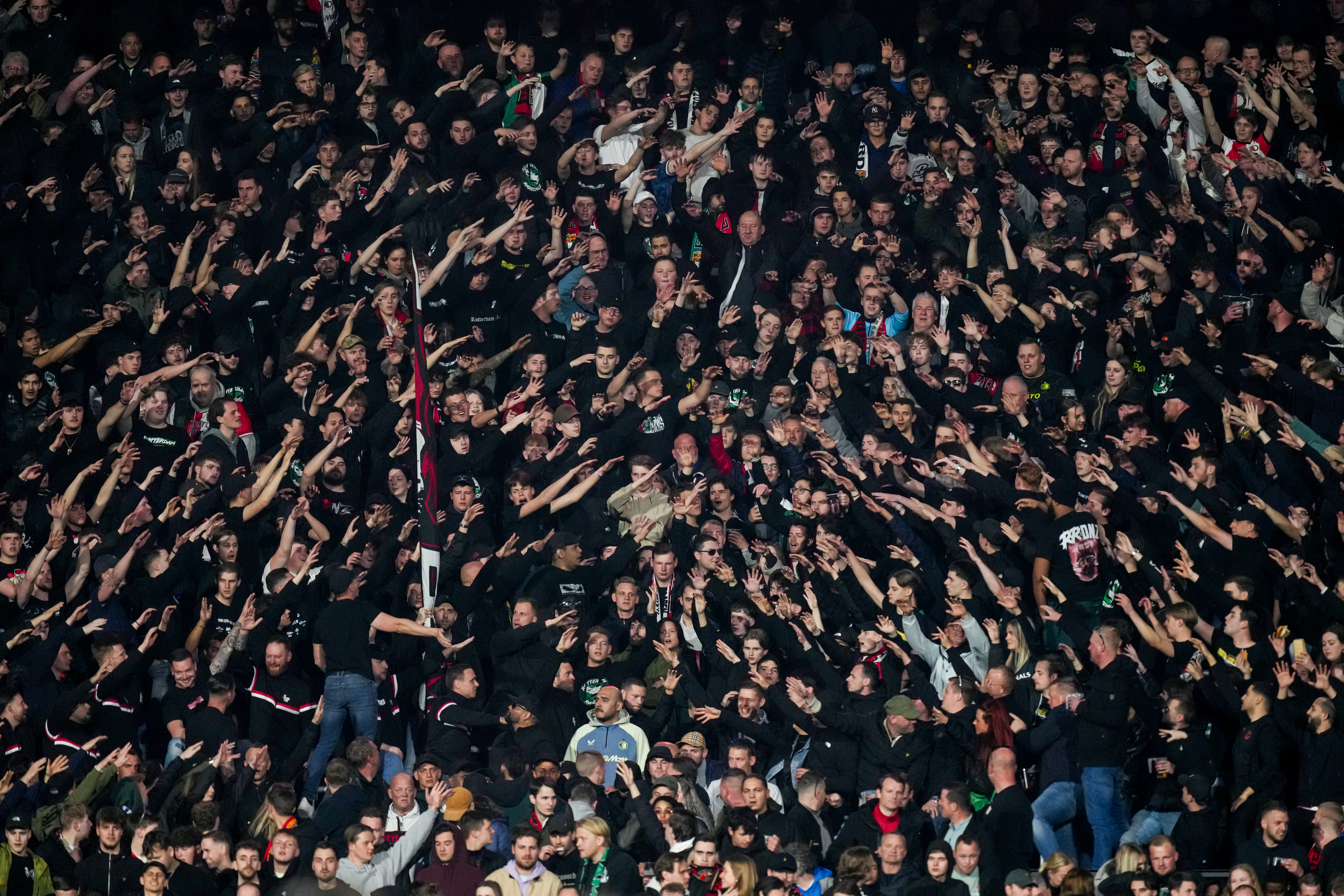 Ferencváros op maatschappelijk bezoek bij Feyenoord