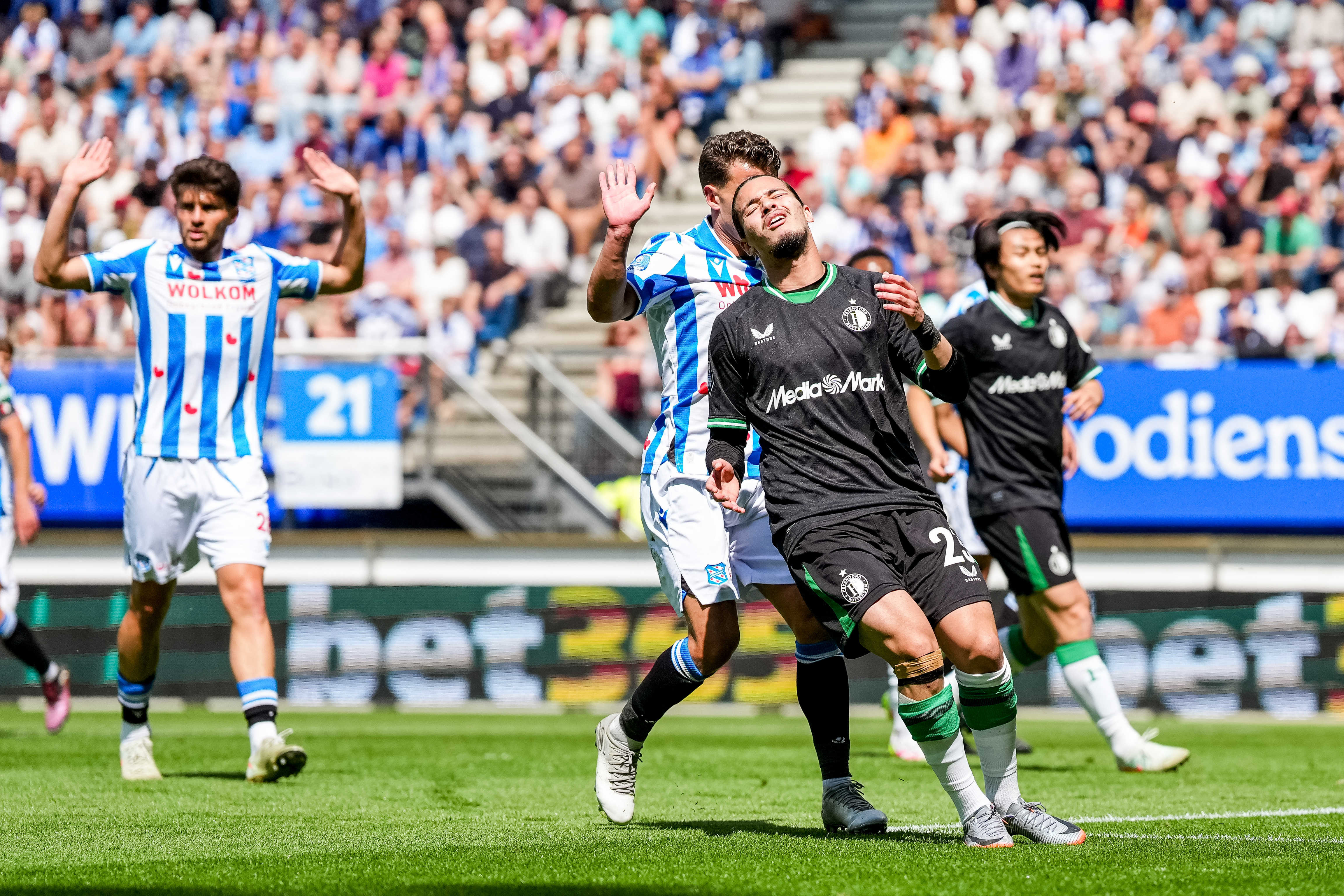 Feyenoord verliest van SC Heerenveen in laatste duel van het seizoen