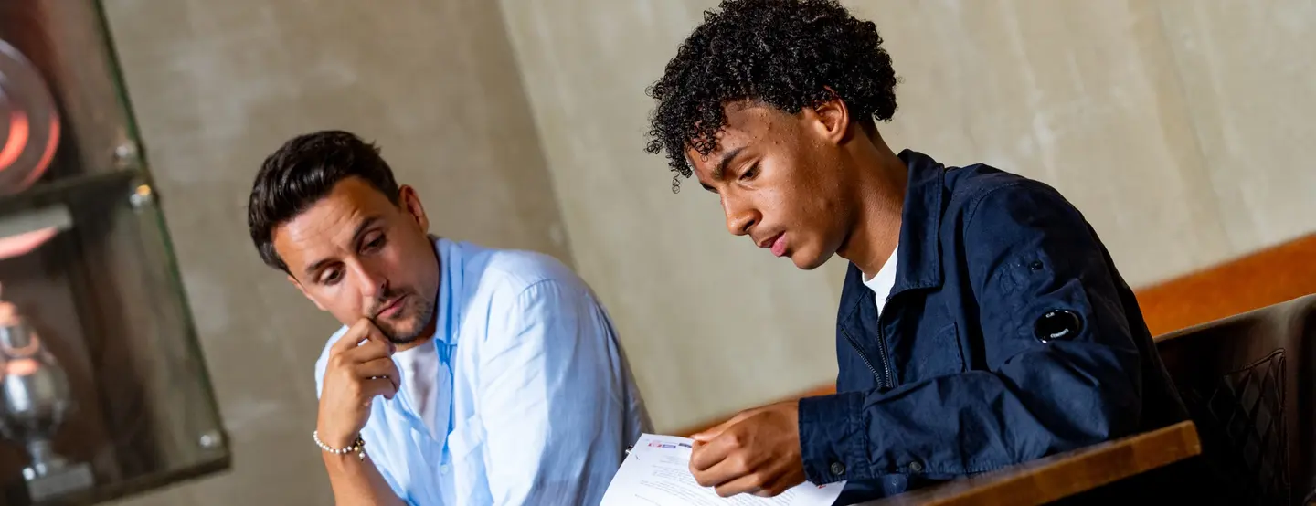 Officieel • Talentvolle Nicolas Sala tekent contract in De Kuip