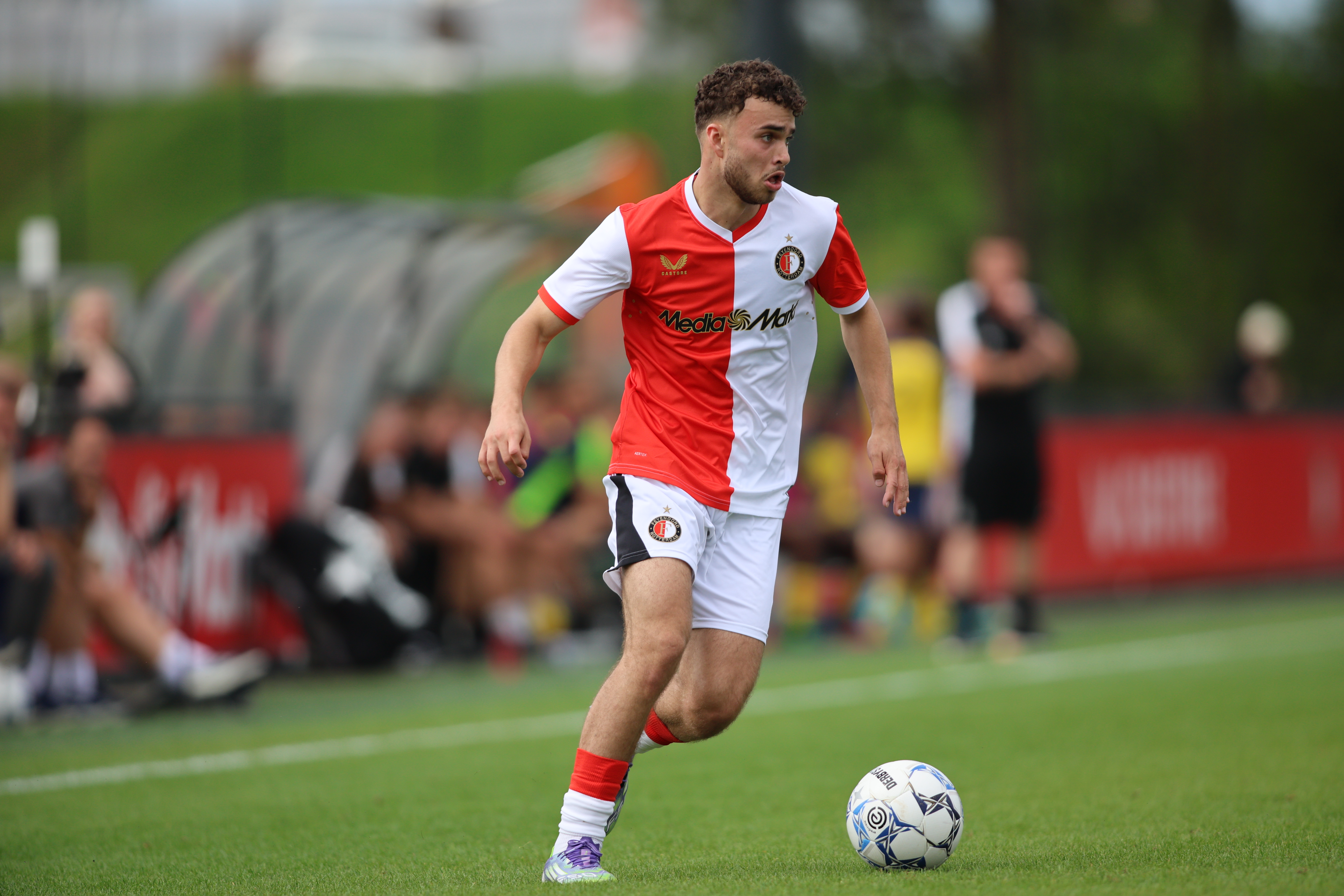 aymen-sliti-vs-royal-union-saint-gilloise-jim-breeman-sports-photography-14