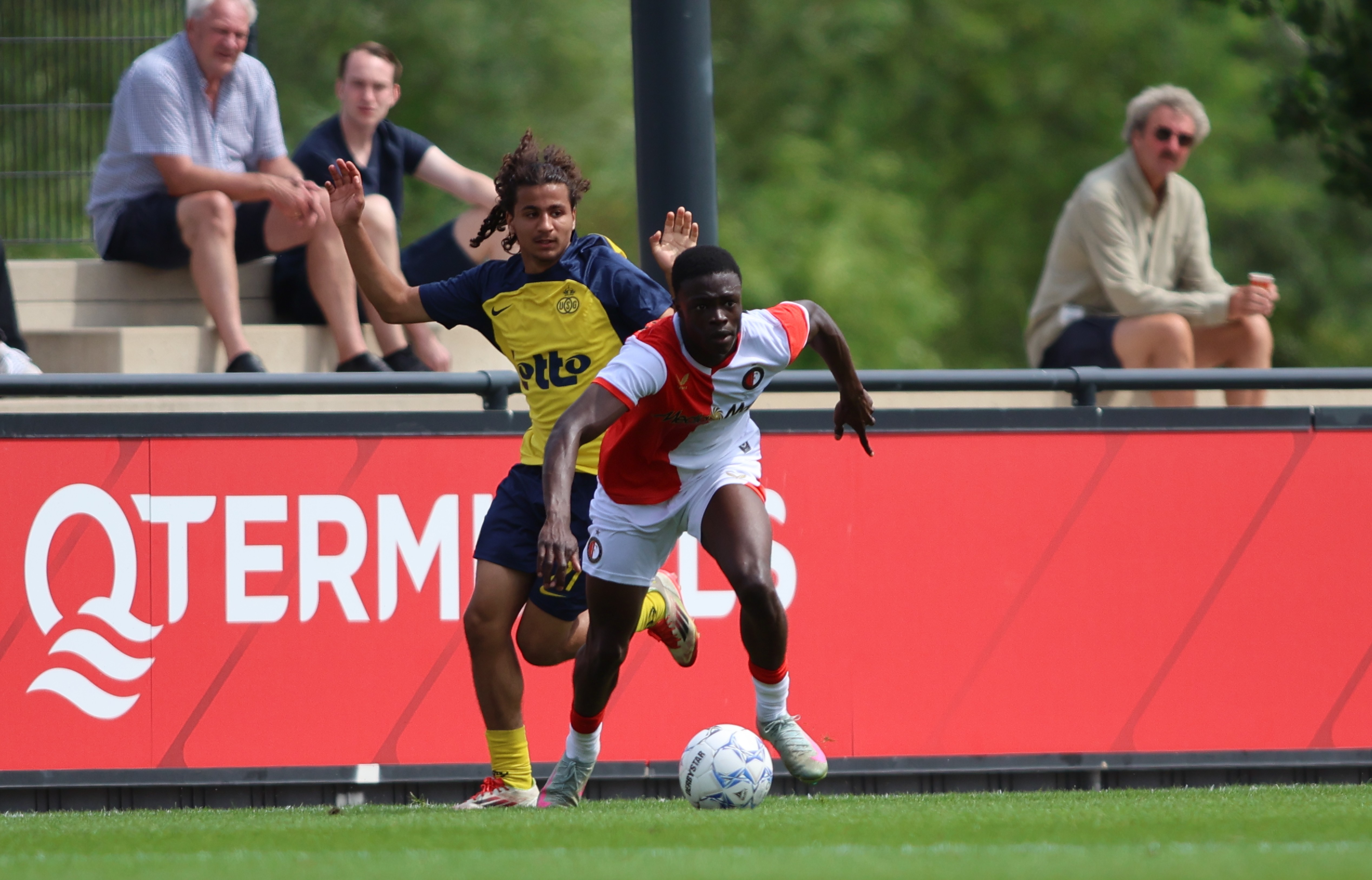 kwame-tabiri-vs-royal-union-saint-gilloise-jim-breeman-sports-photography-4