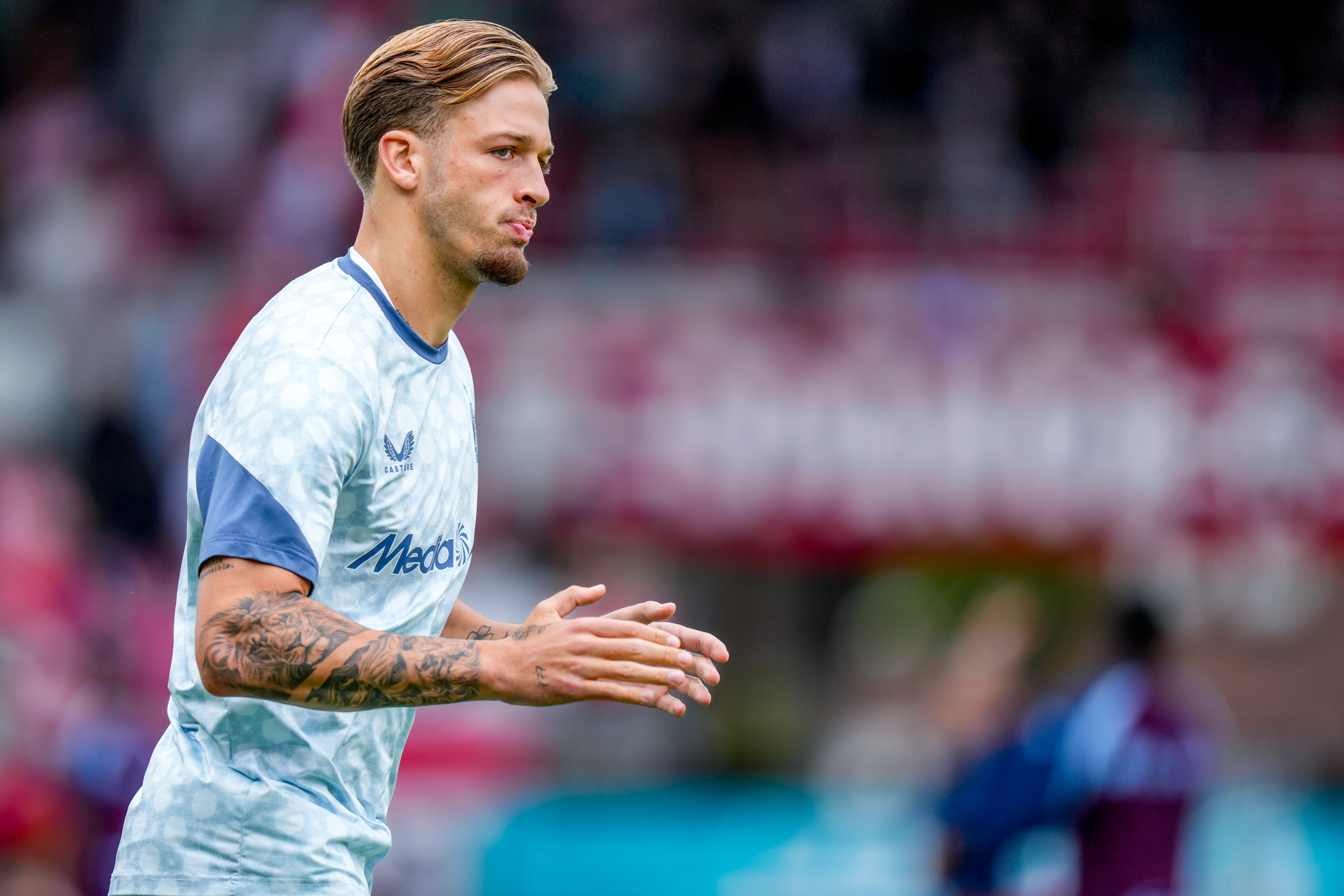 Vermoedelijke opstellingen: wederom nieuwe backs, basisplaats Valente