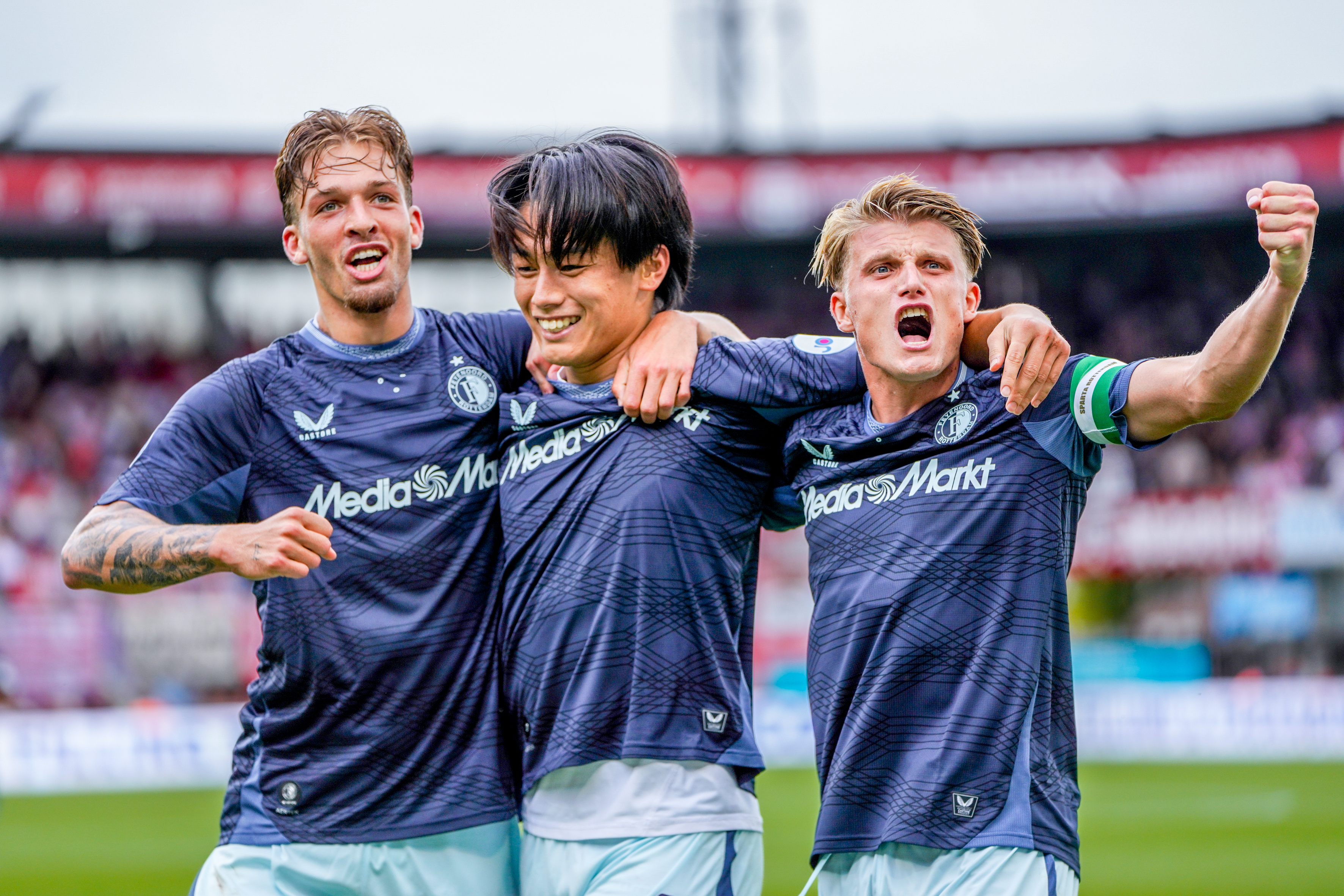 Eredivisie • Feyenoord voert ranglijst aan met wedstrijd in hand