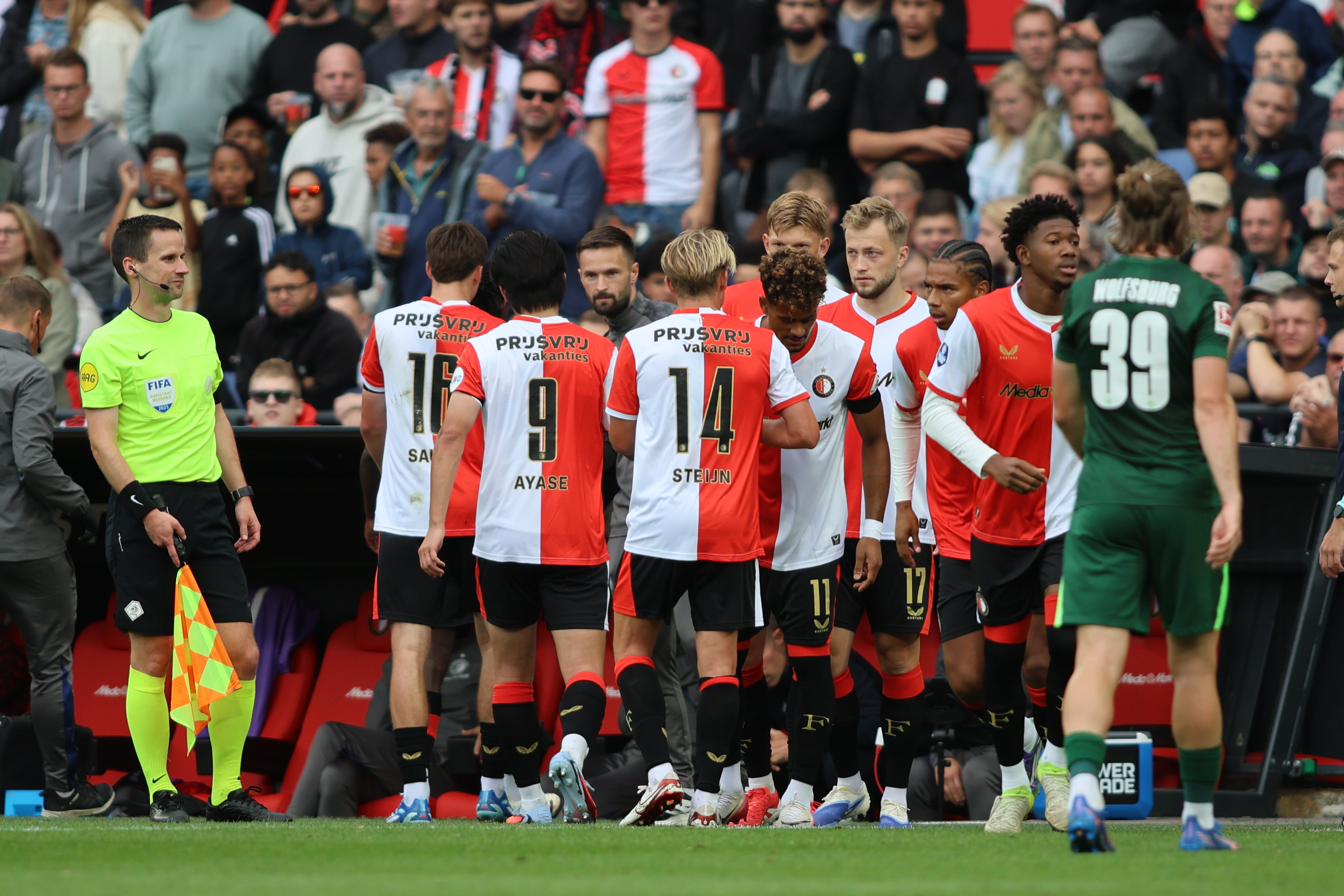 gaoussou-diarra-vs-wolfsburg-jim-breeman-sports-photography-3