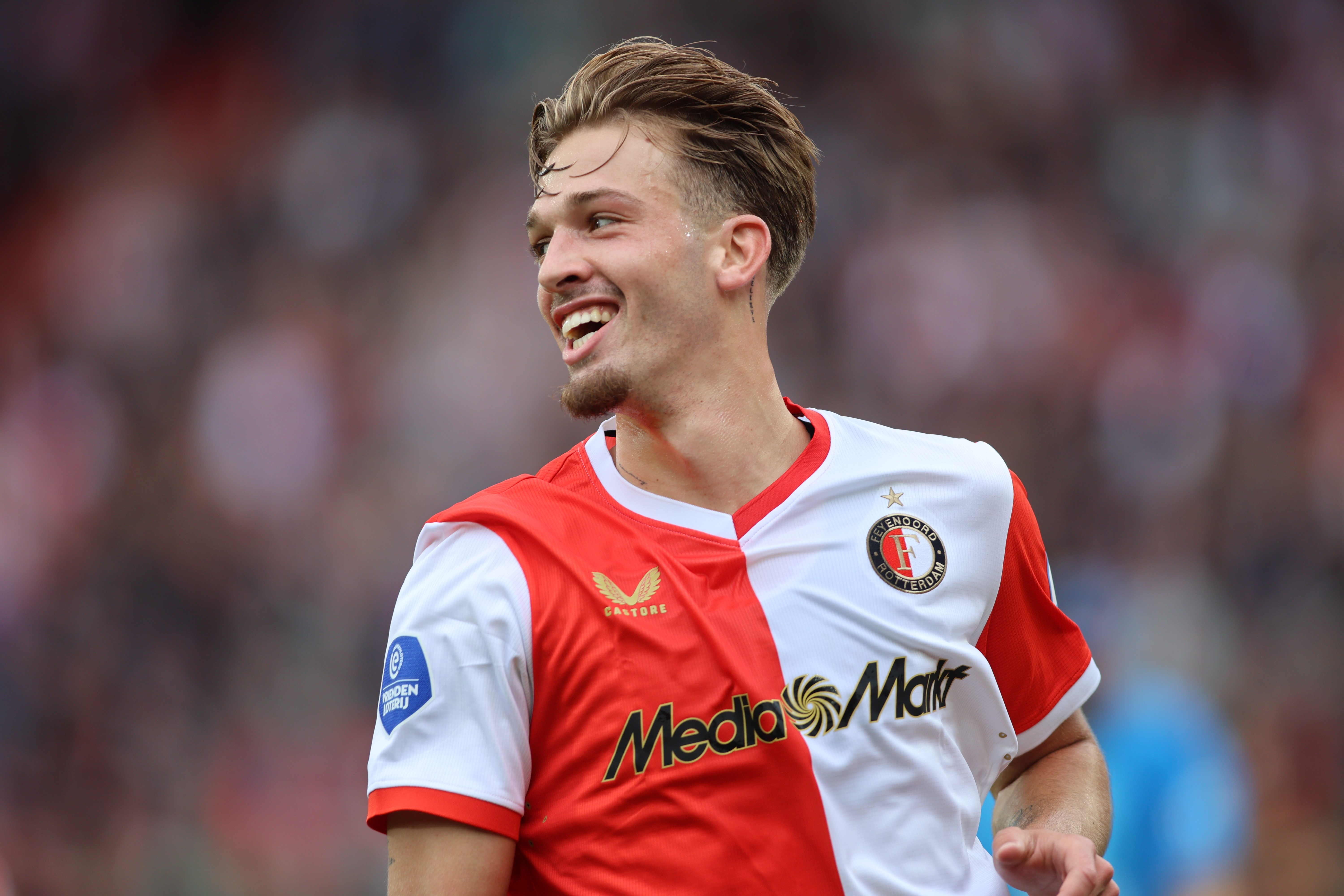 luciano-valente-vs-wolfsburg-jim-breeman-sports-photography-3