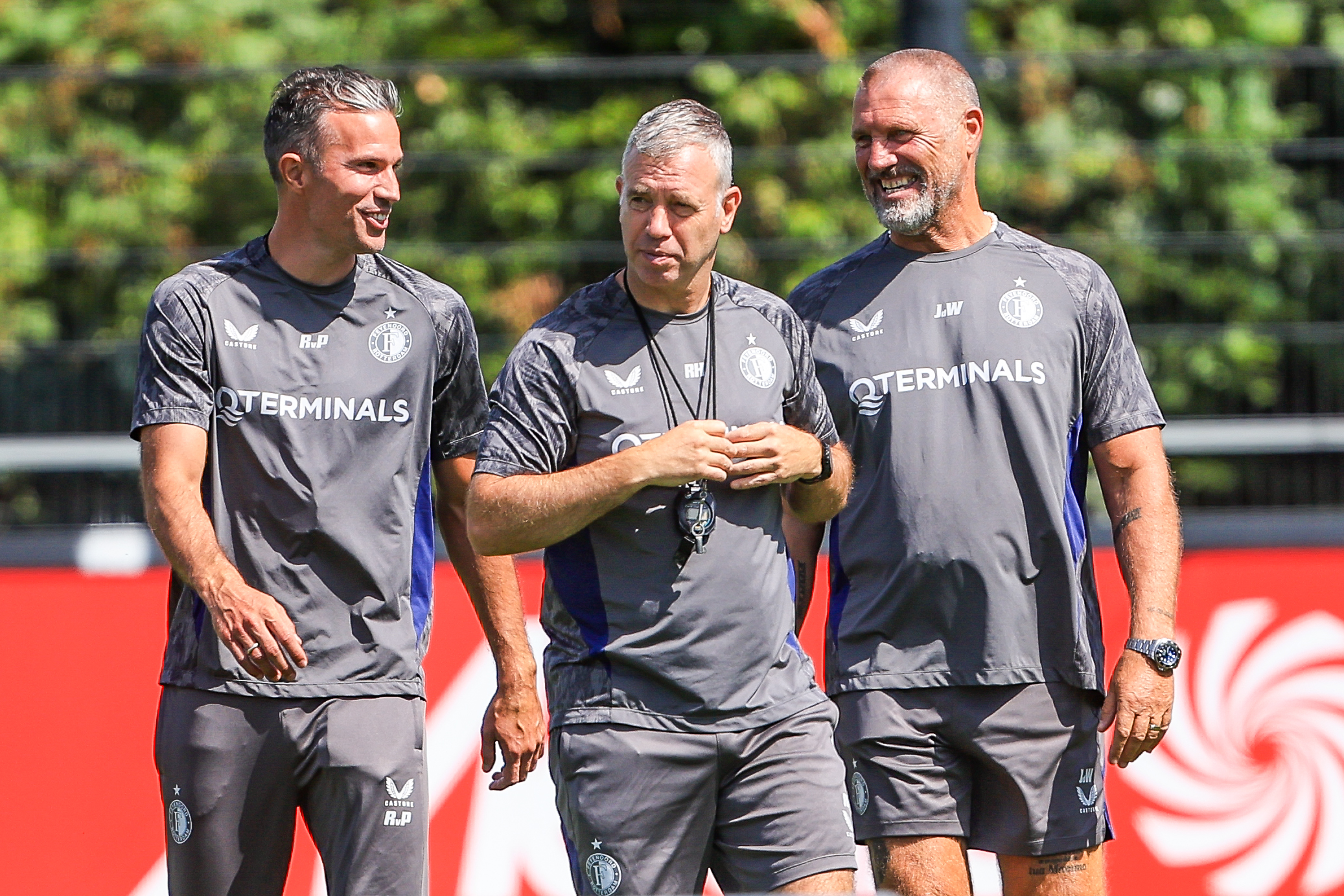 Feyenoord op trainingskamp; Moder en meerdere jeugdspelers mee
