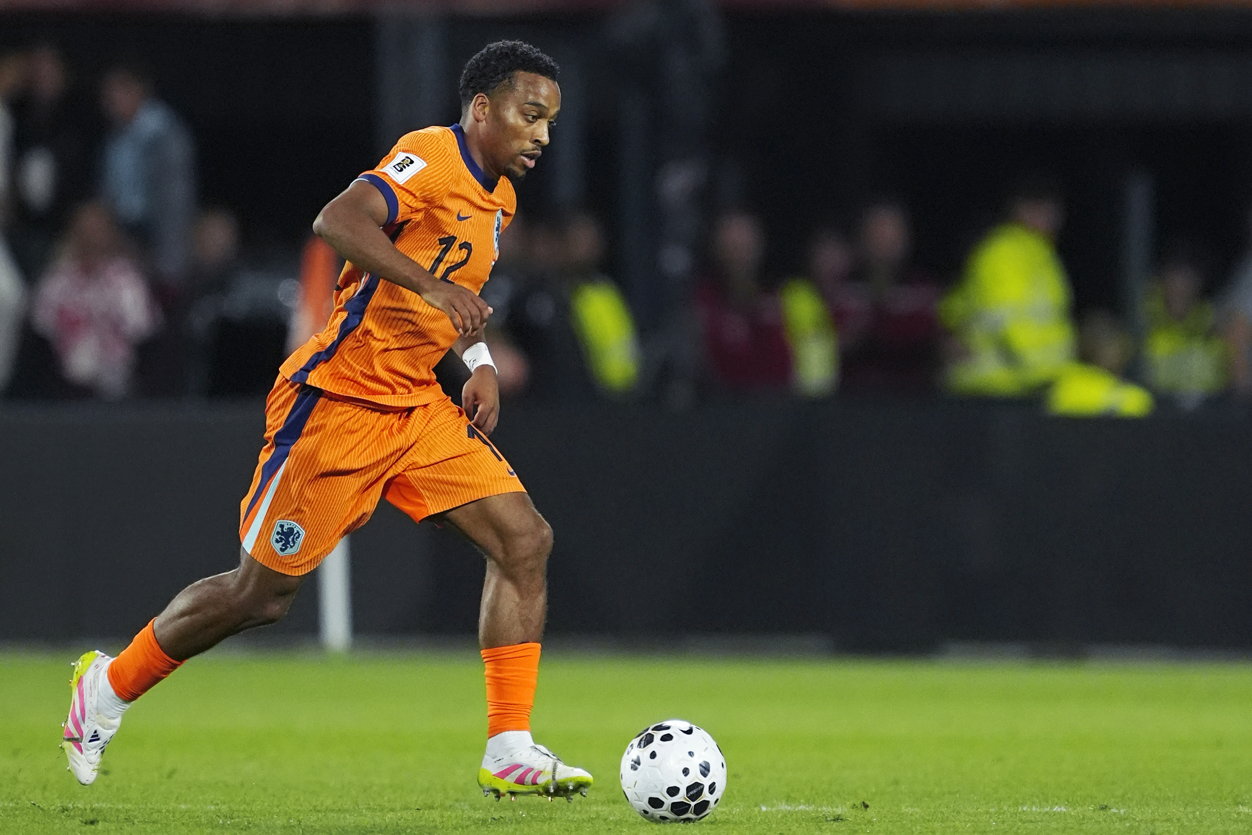 Nederland speelt gelijk tegen Polen met Timber, maar zonder Steijn