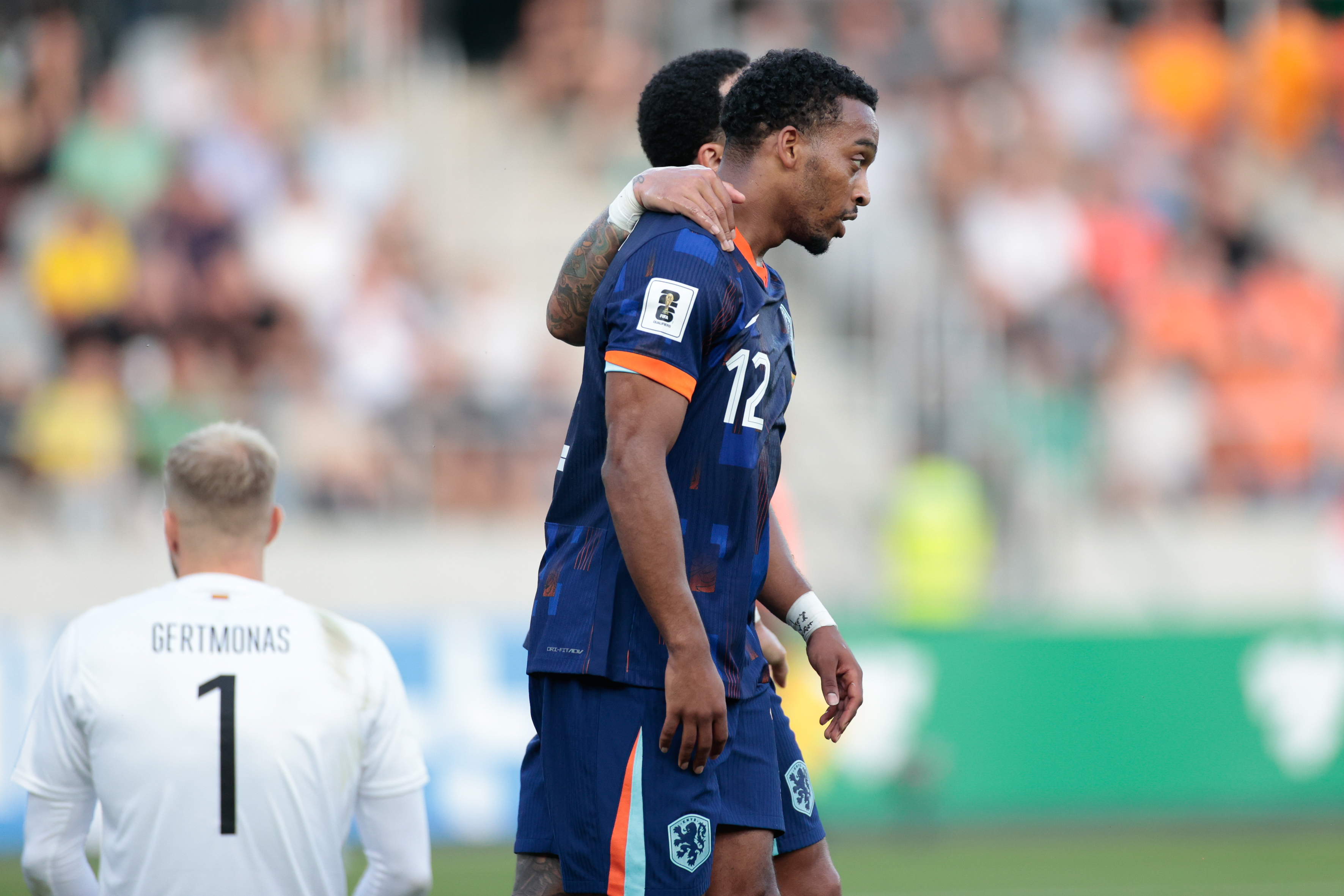 Timber scoort bij moeizame overwinning Oranje; Steijn debuteert