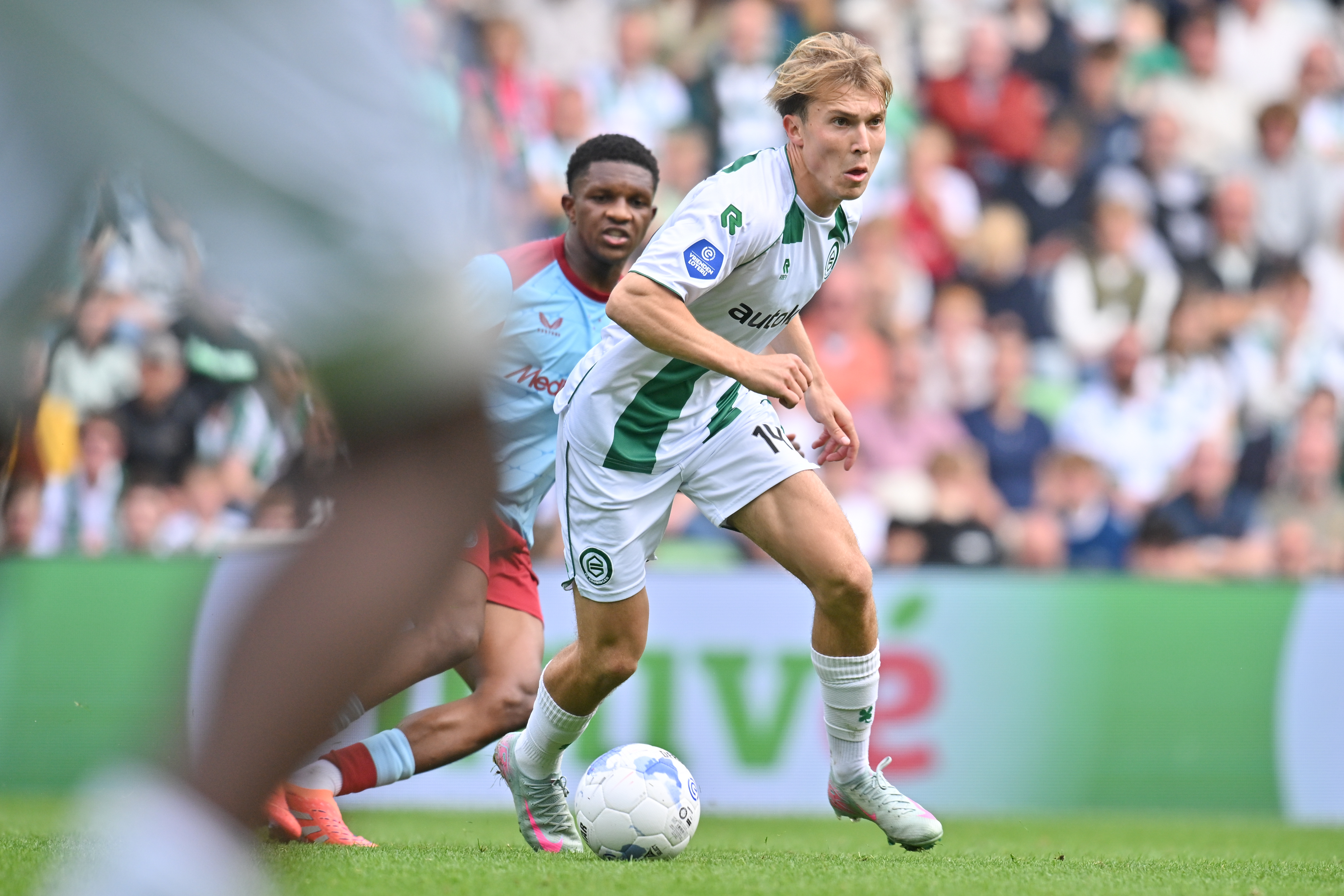 Read blij na zege: "Het was overleven, maar dat hebben we goed gedaan"