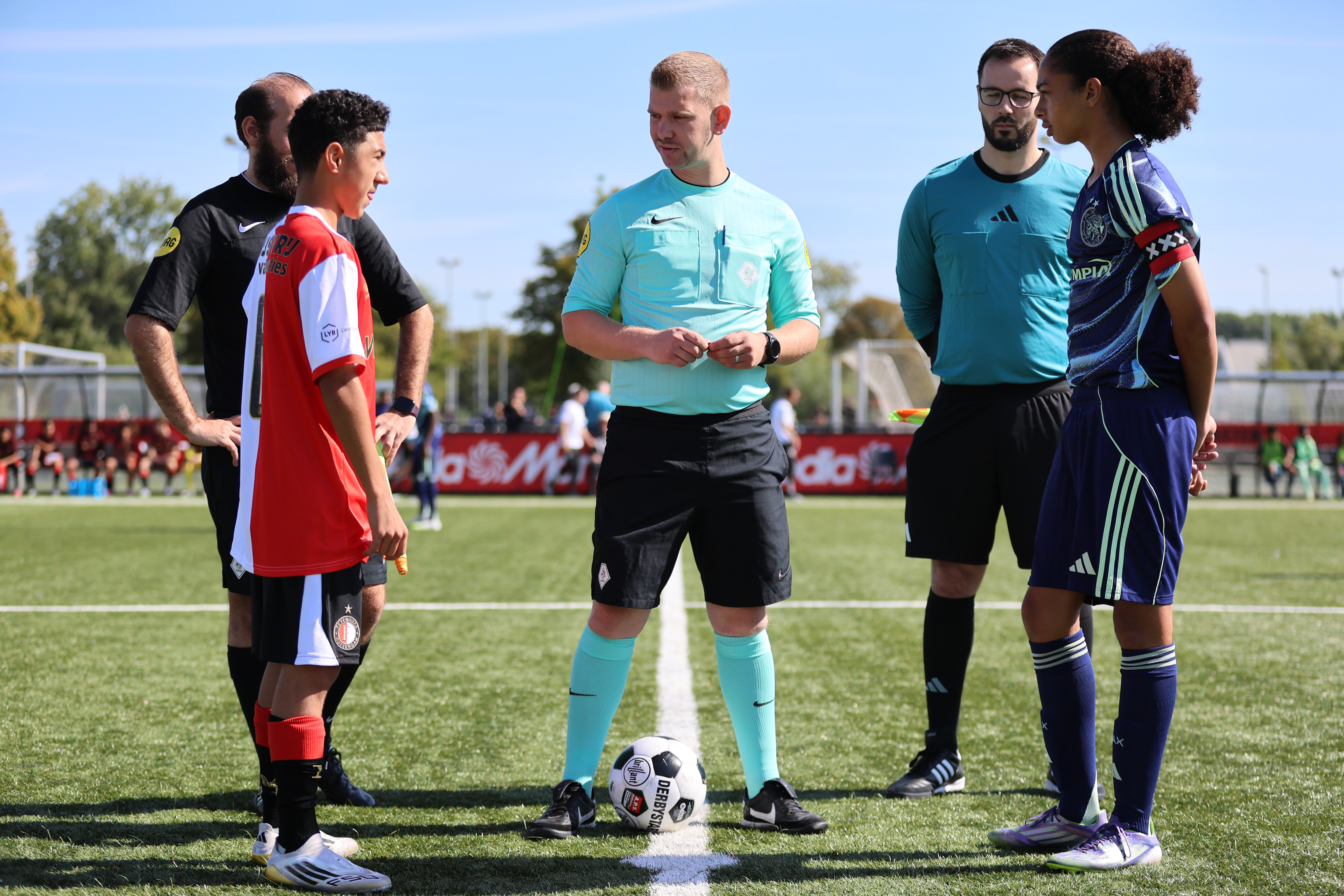 feyenoord-o15-ajax-o15-3-2-2