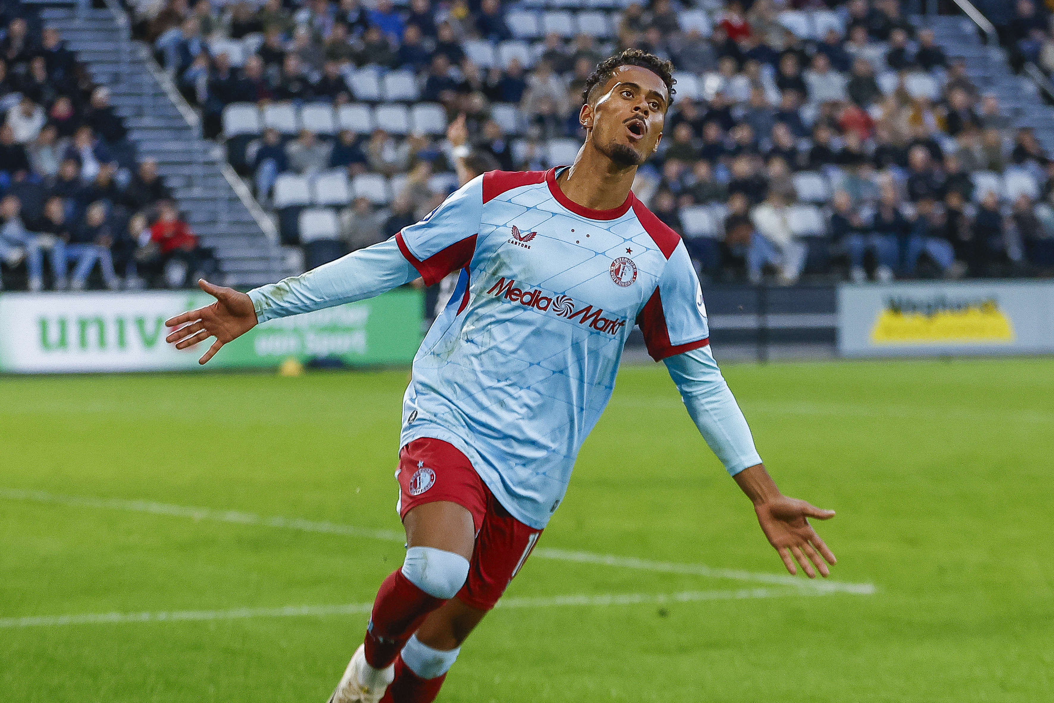 Vermoedelijke opstelling • Basisplaats voor Borges, Klassieker-uitblinker blij...