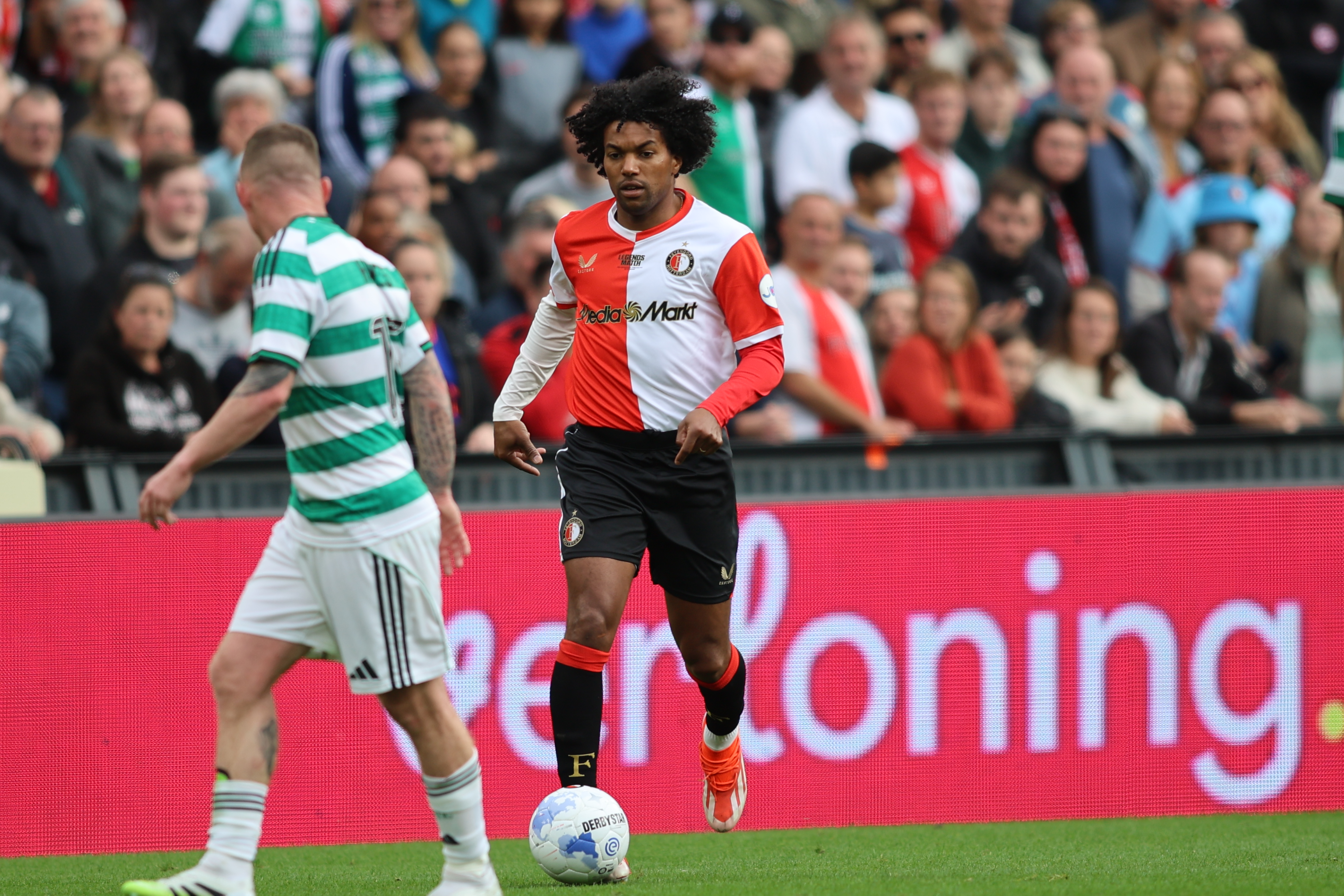 feyenoord-legends-vs-celtic-legends-2-1-jim-breeman-sports-photography-34