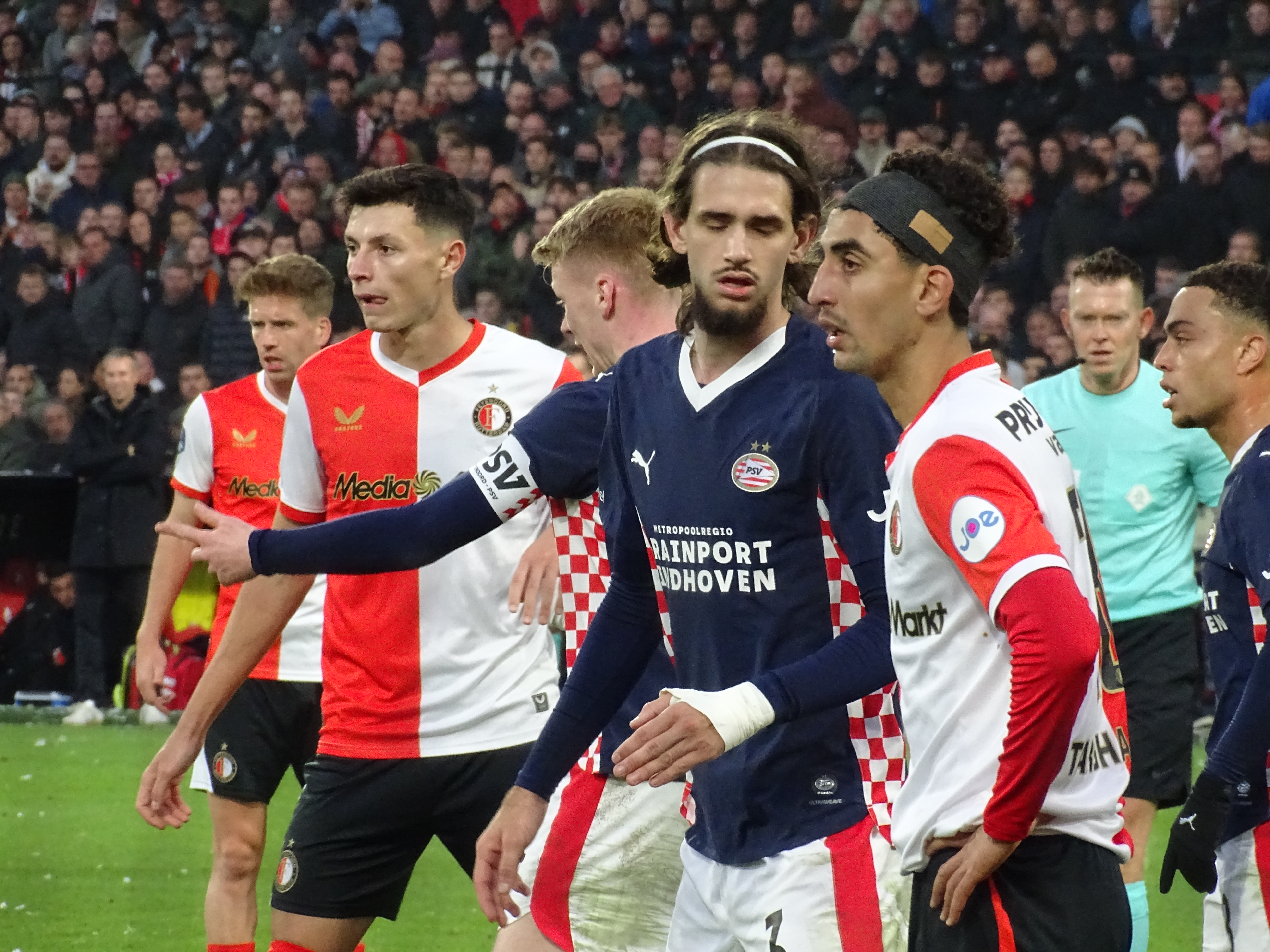 feyenoord-vs-psv-eindhoven-2-3-jim-breeman-sports-photography-78