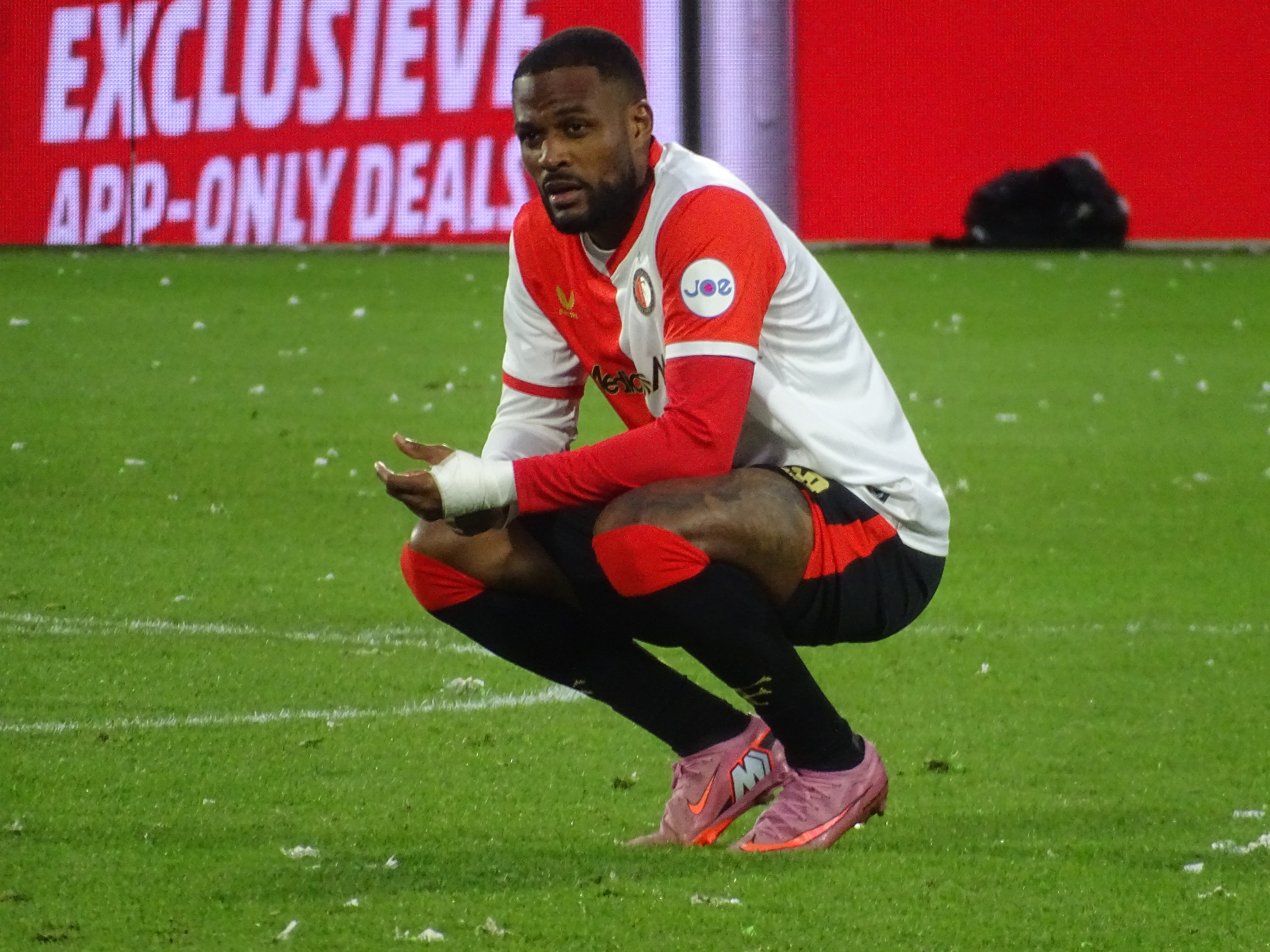 Larin voortijdig naar de uitgang bij Feyenoord