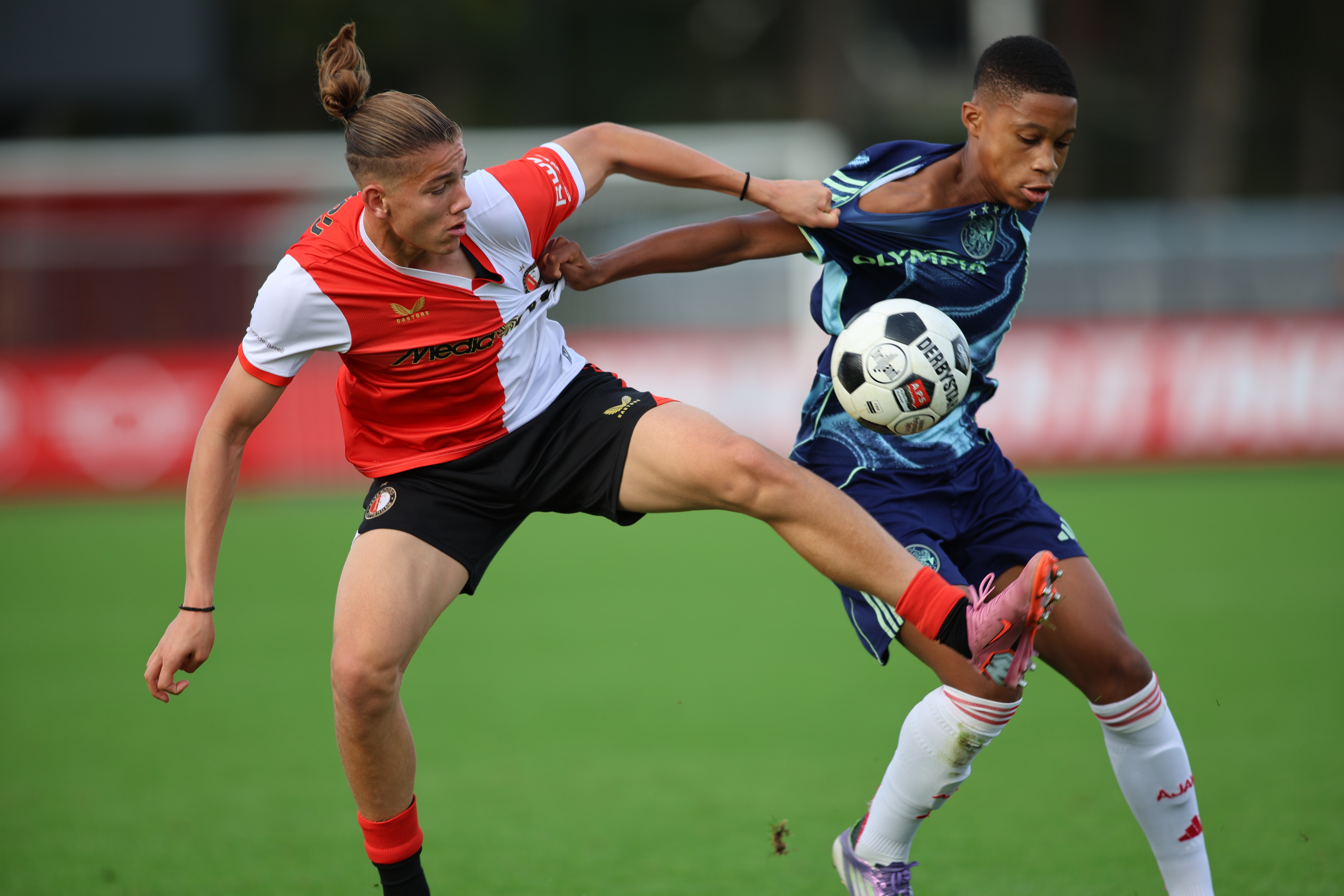 zakhar-vs-ajax-o16-jim-breeman-sports-photography-196