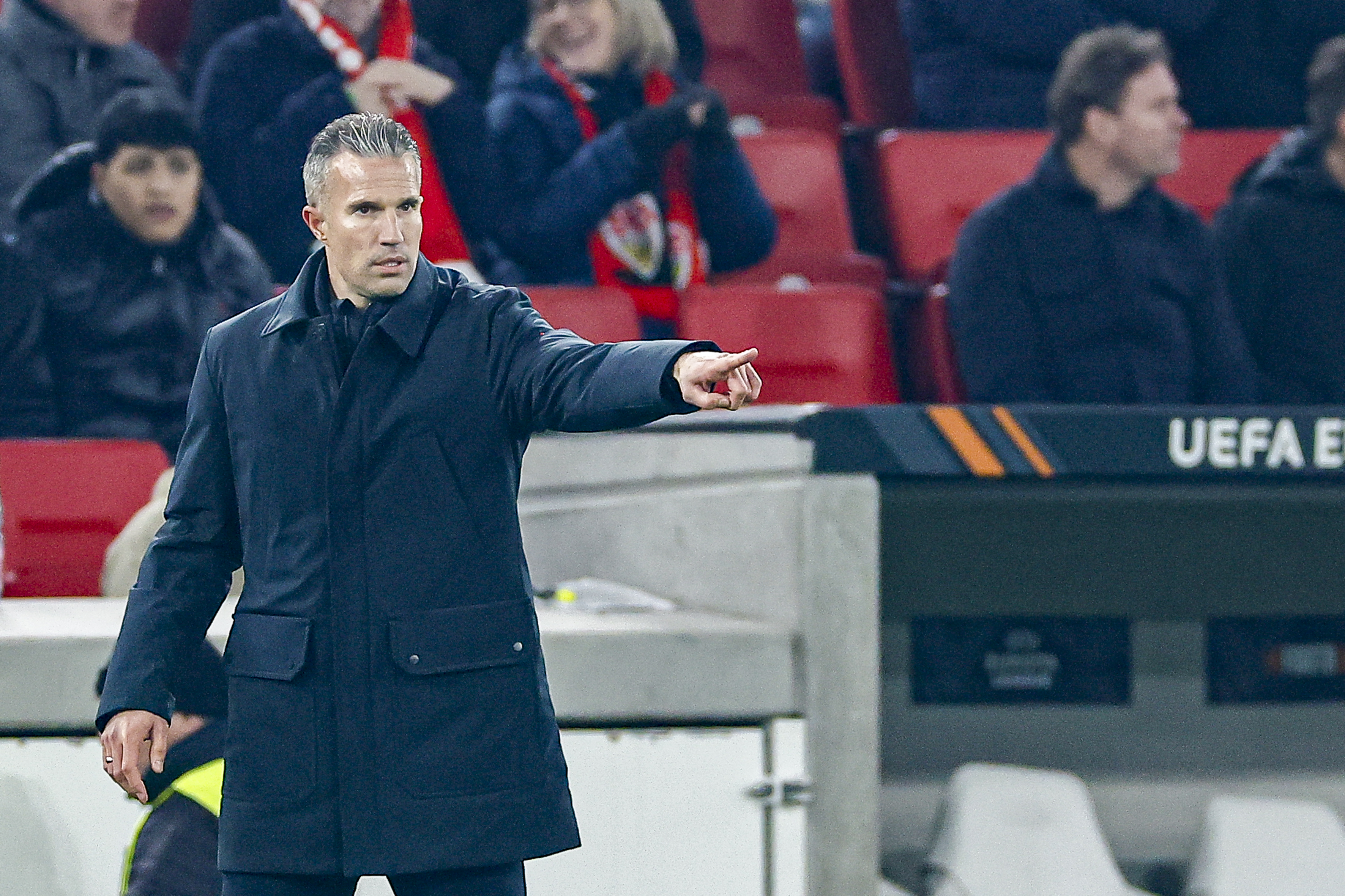 Persie Europa League pro shots