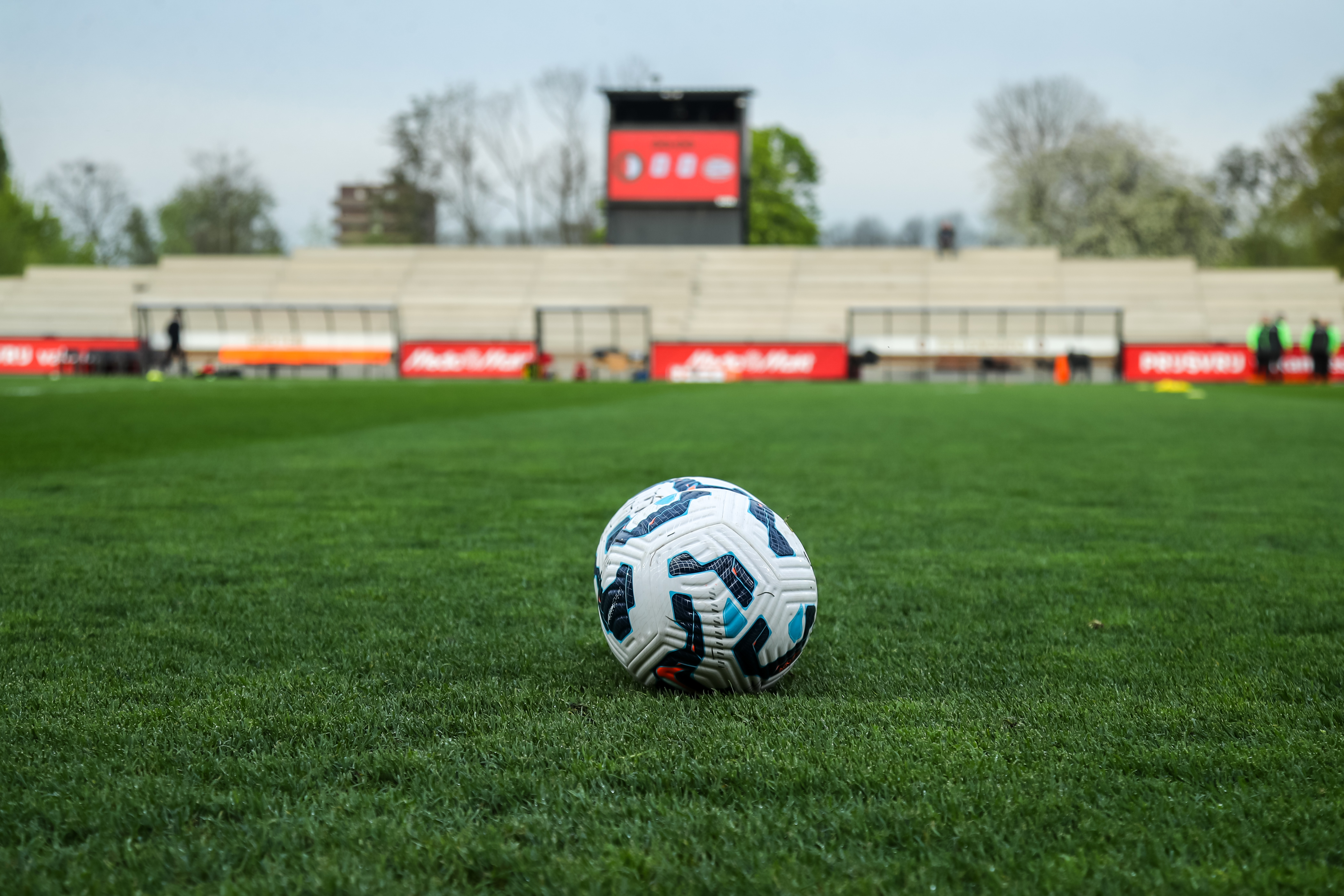 Feyenoord Academy: Haps scoort viermaal namens O19, O15 verliest mini-Klassiek...