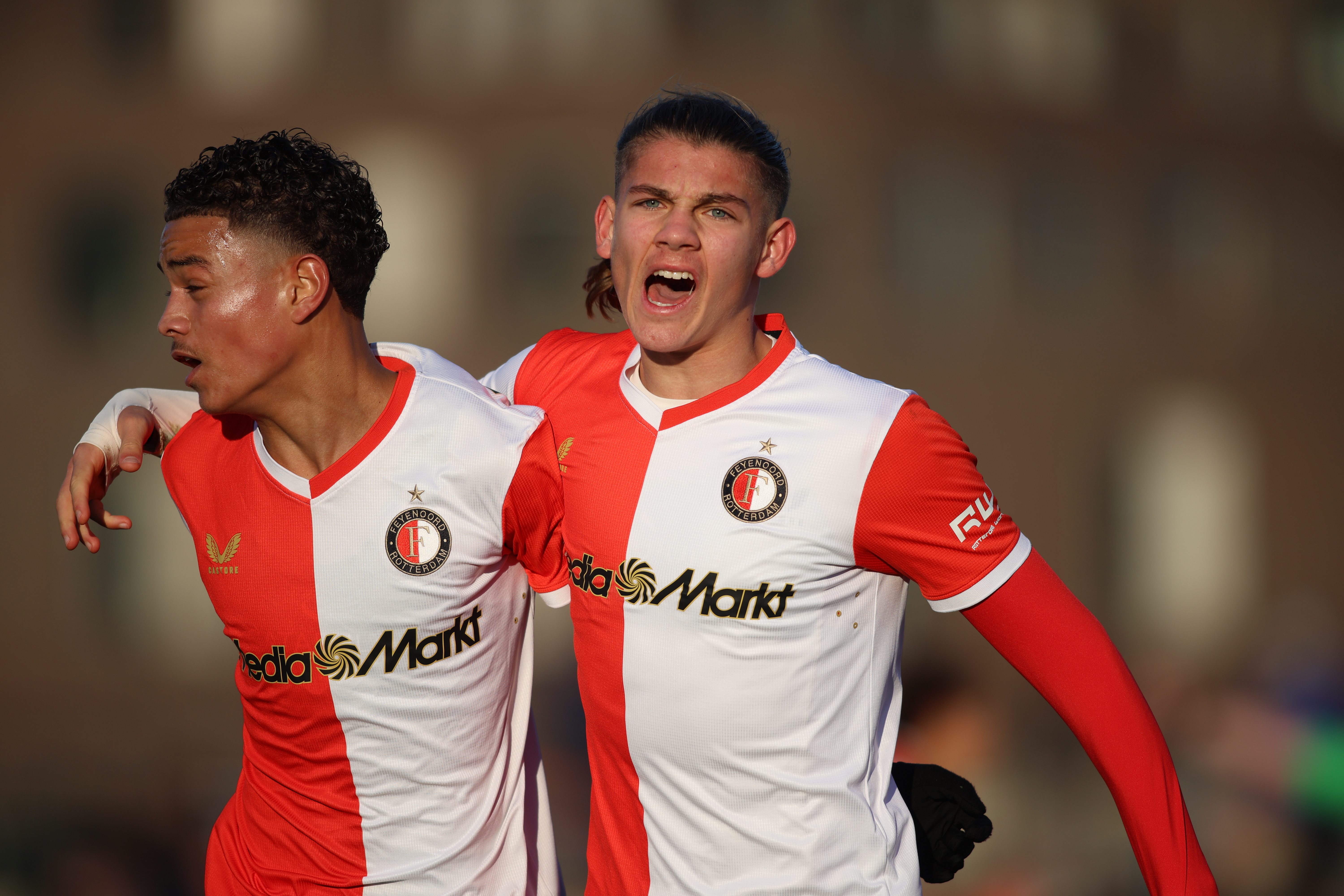 Overzicht Academy • O19 klopt directe concurrent, koploper O16 pakt punt in topper