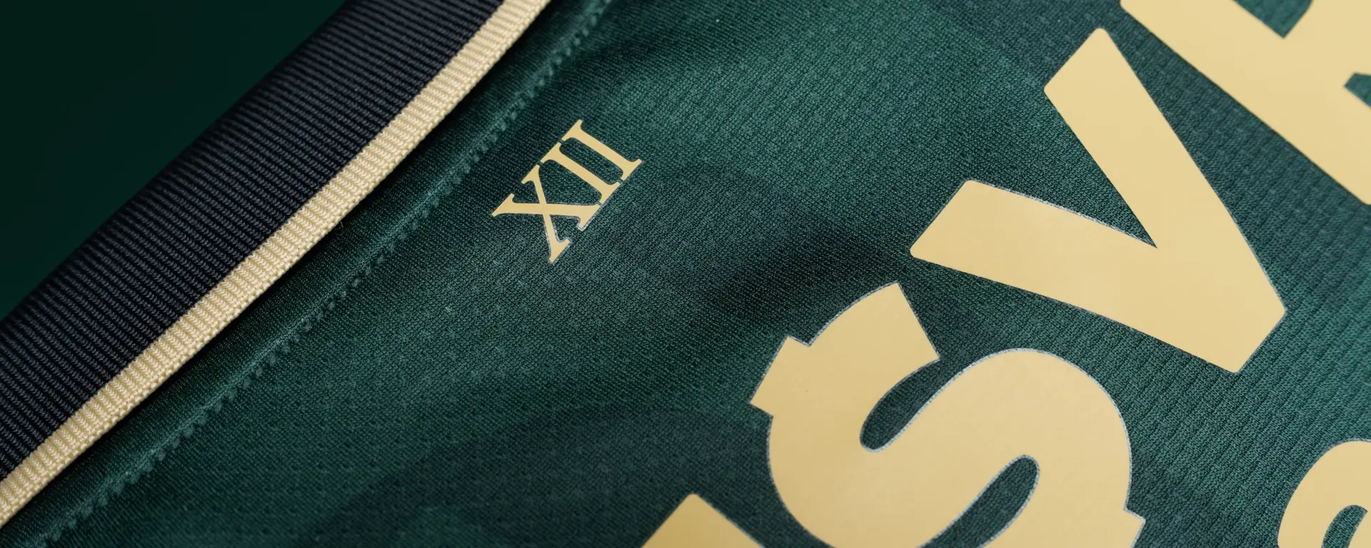 Feyenoord en Castore starten met verkoop van 'Het Twaalfde Shirt'