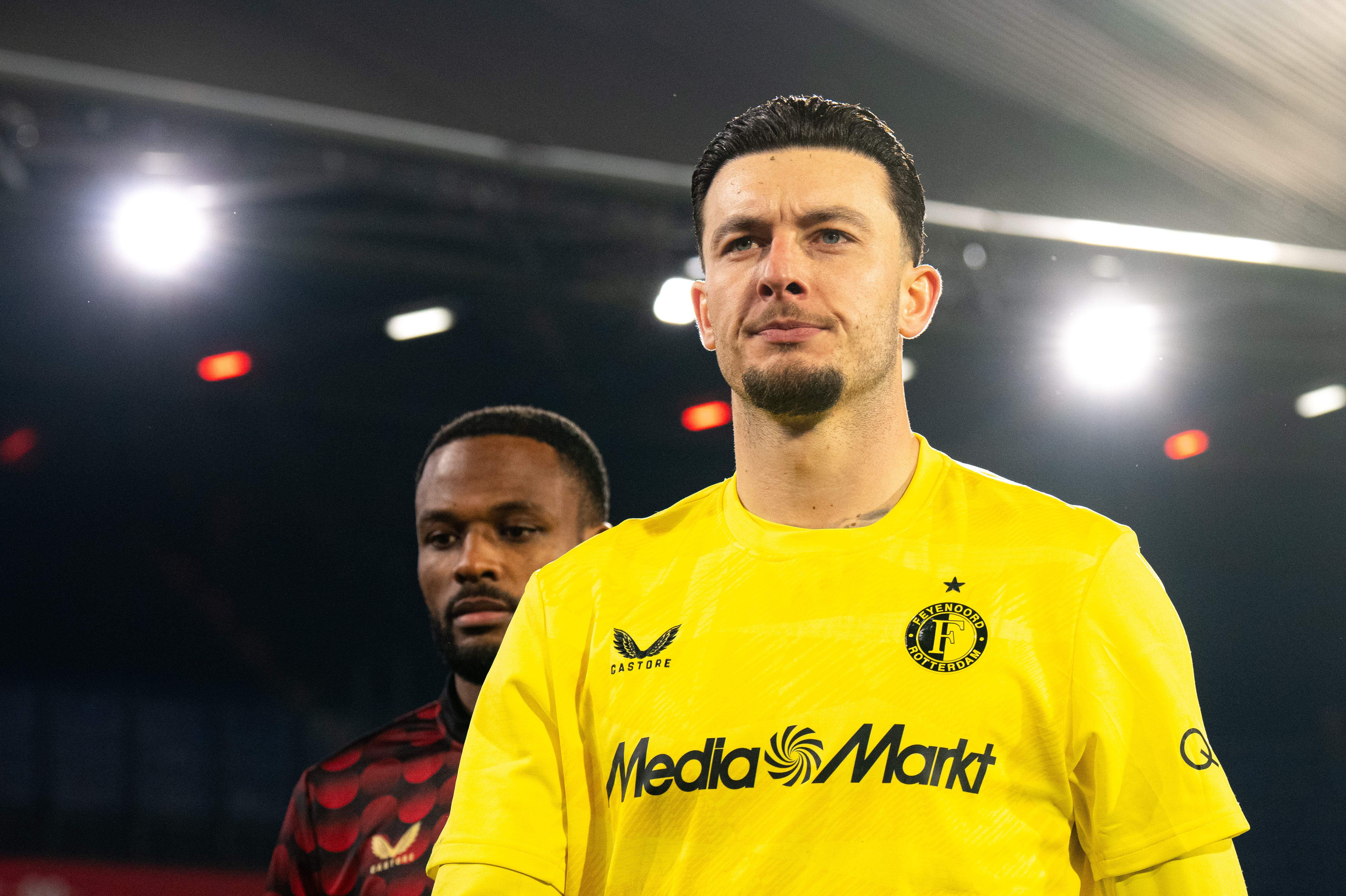 Bijlow ziet gebrek aan connectie bij Feyenoord: "Dat vertrouwen is er minder"