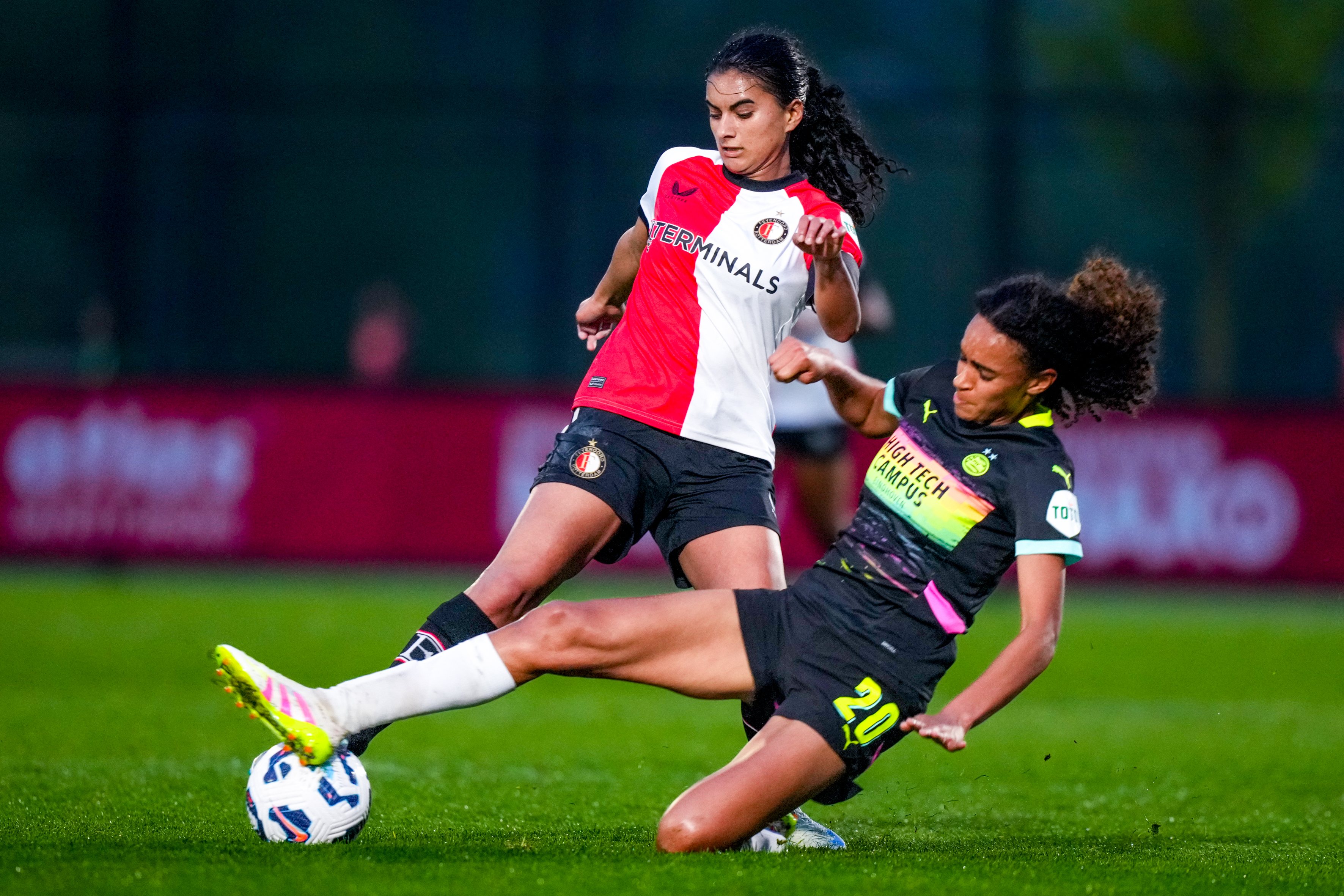 Emma Pijnenburg maakt overstap naar Wellington Phoenix FC